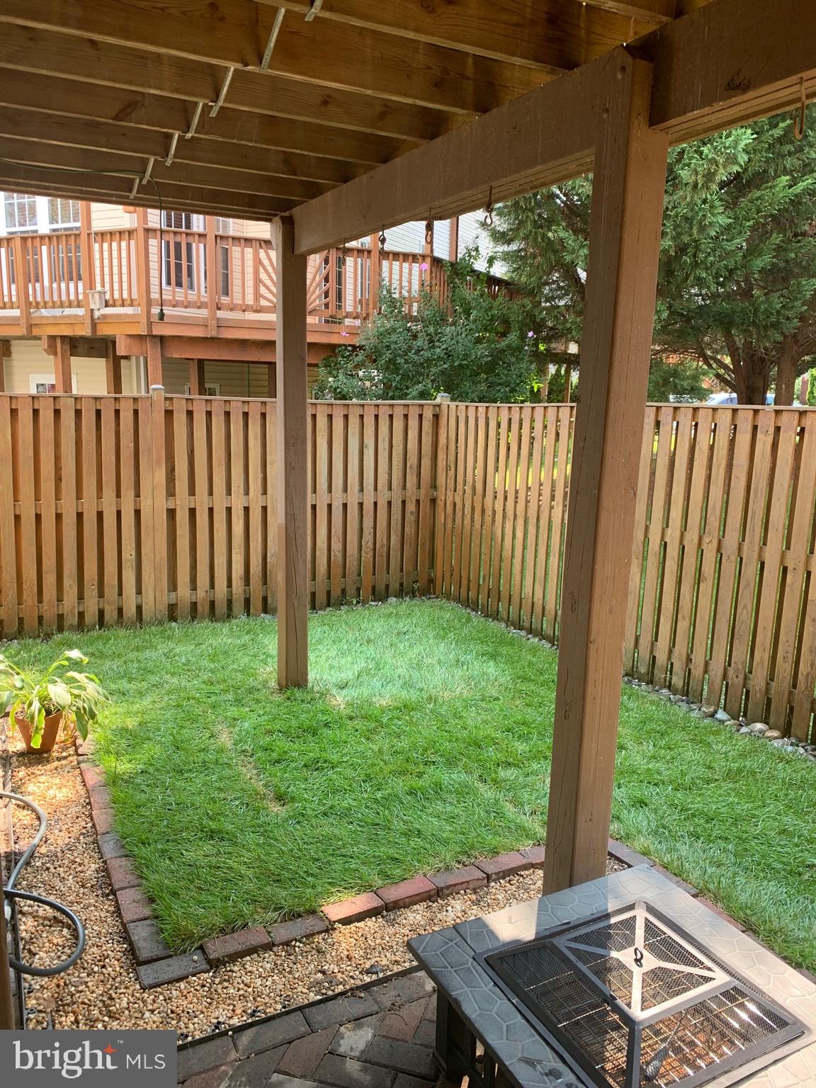 KINGSVIEW VILLAGE - Residential Lease