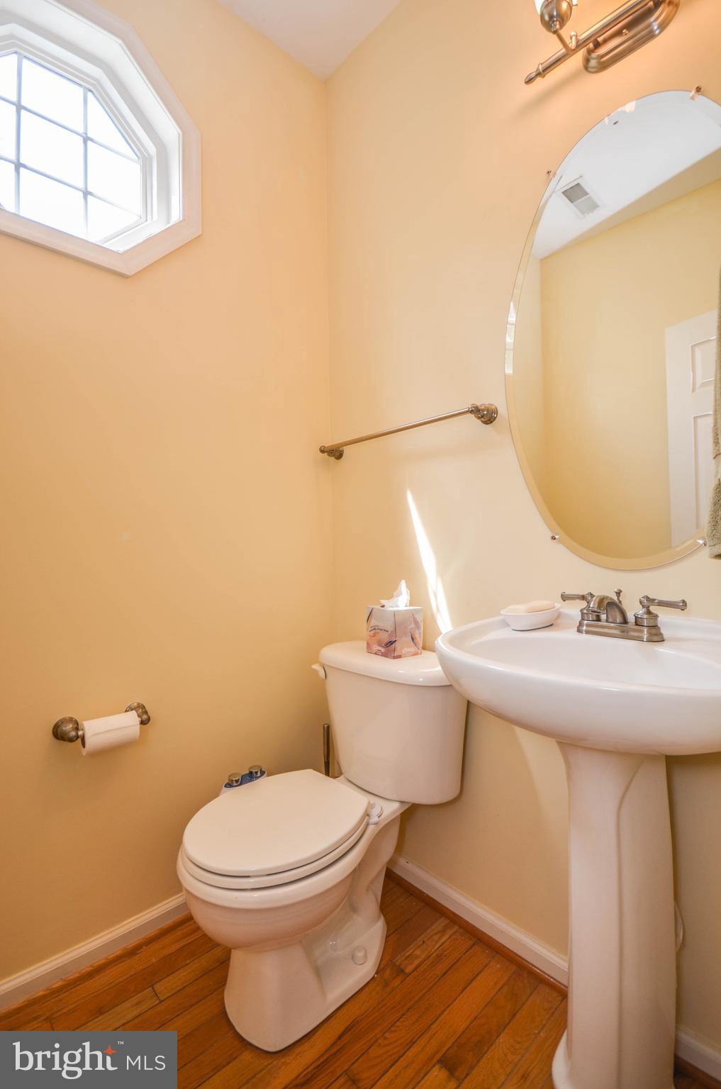 KINGSVIEW VILLAGE - Residential Lease