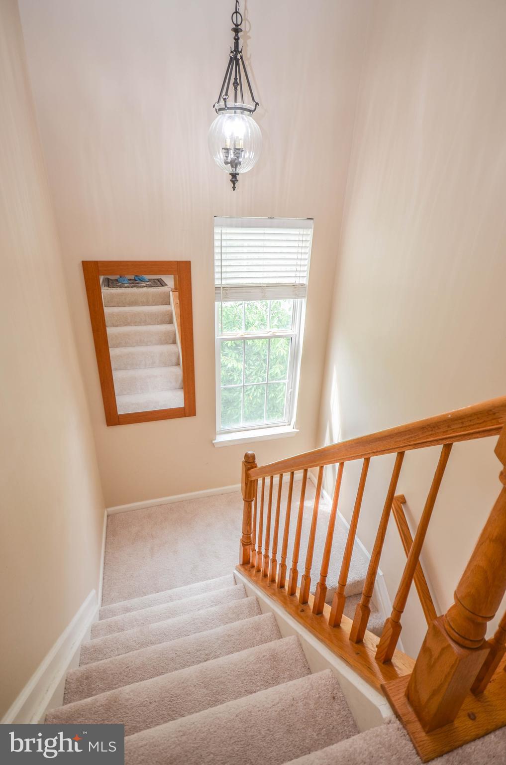 KINGSVIEW VILLAGE - Residential Lease