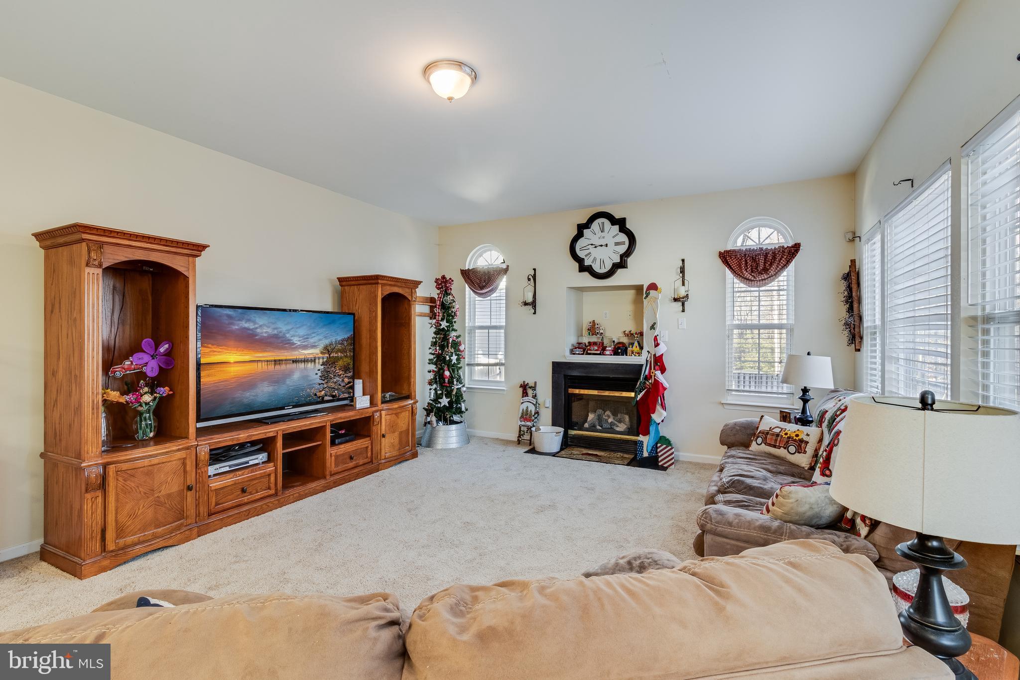 STRAWBERRY HILL EST SUB - Residential