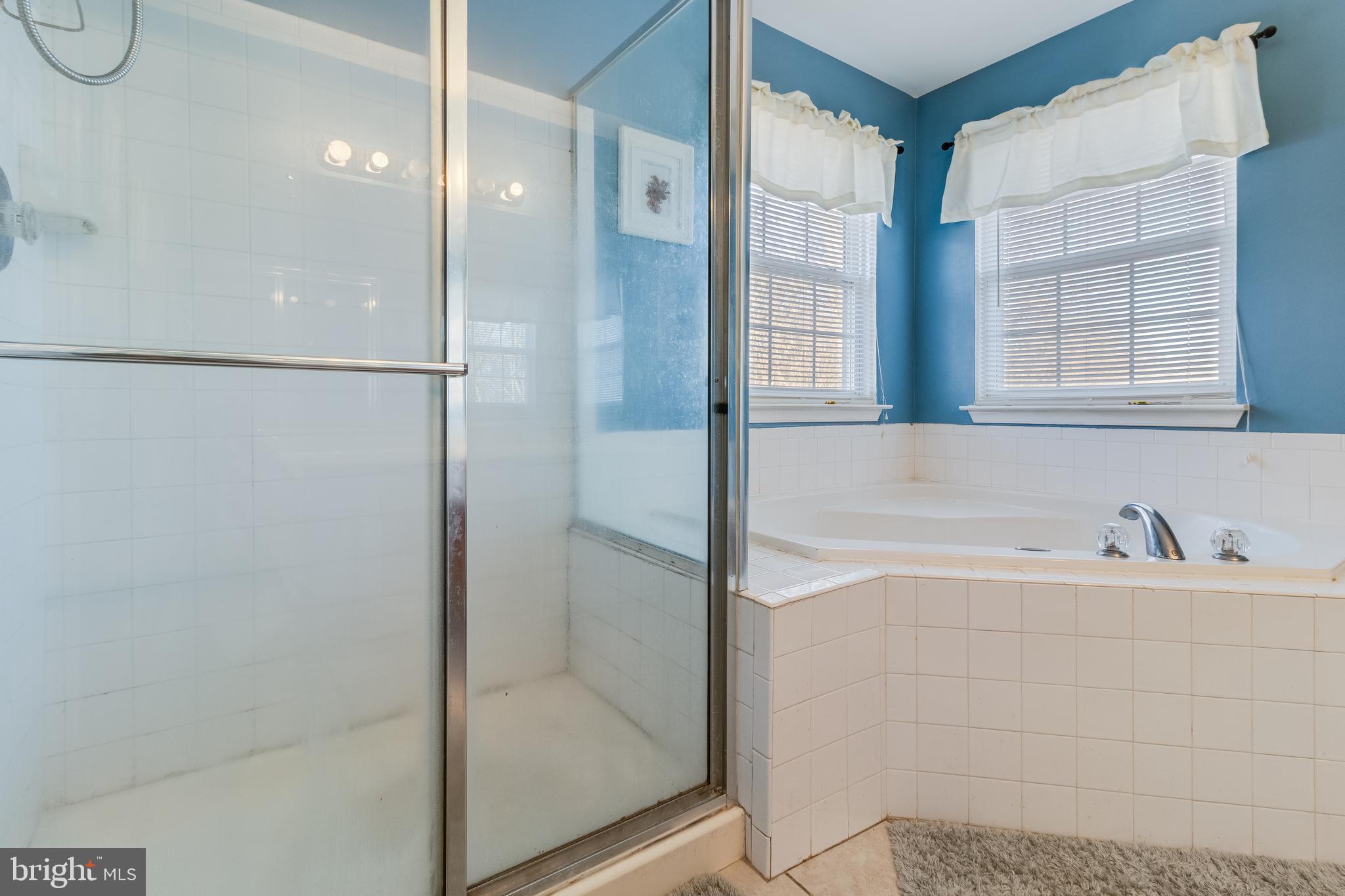 STRAWBERRY HILL EST SUB - Residential