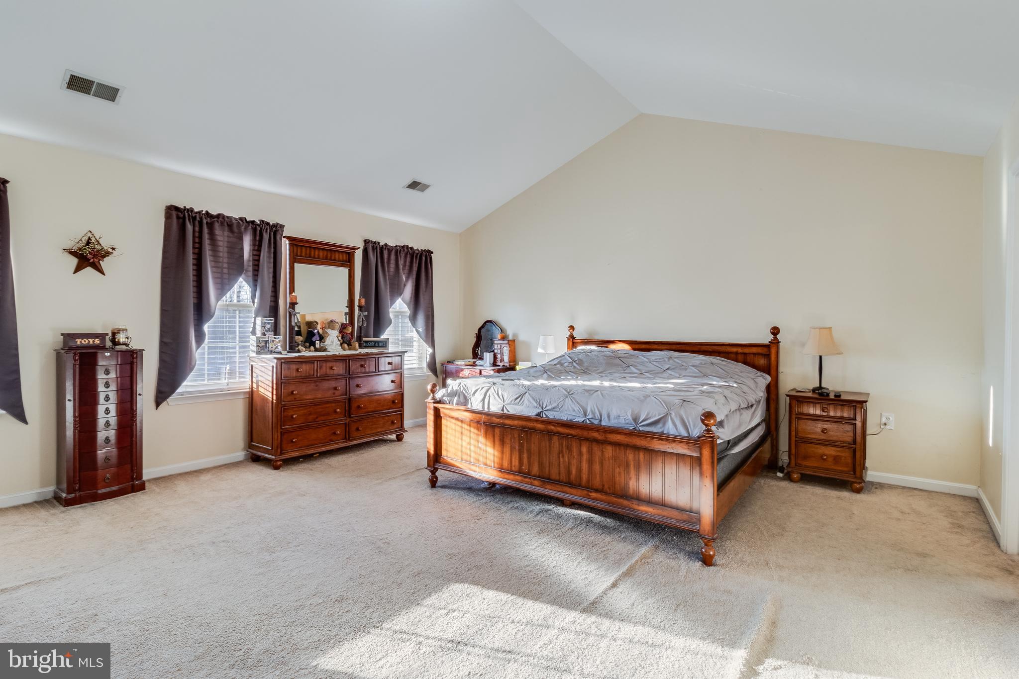 STRAWBERRY HILL EST SUB - Residential