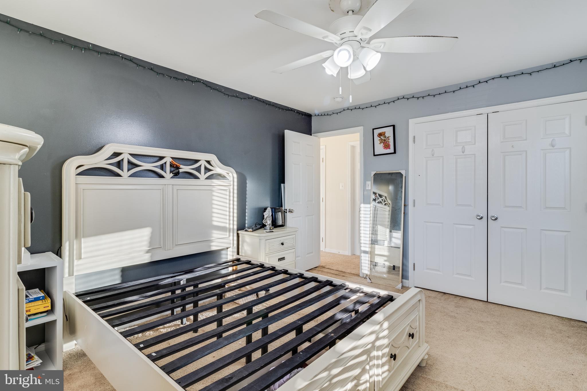 STRAWBERRY HILL EST SUB - Residential