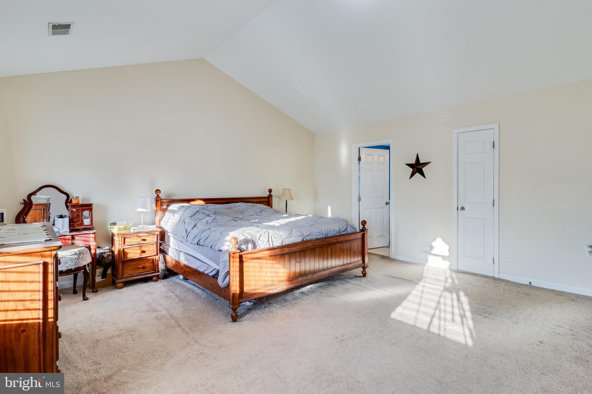 STRAWBERRY HILL EST SUB - Residential