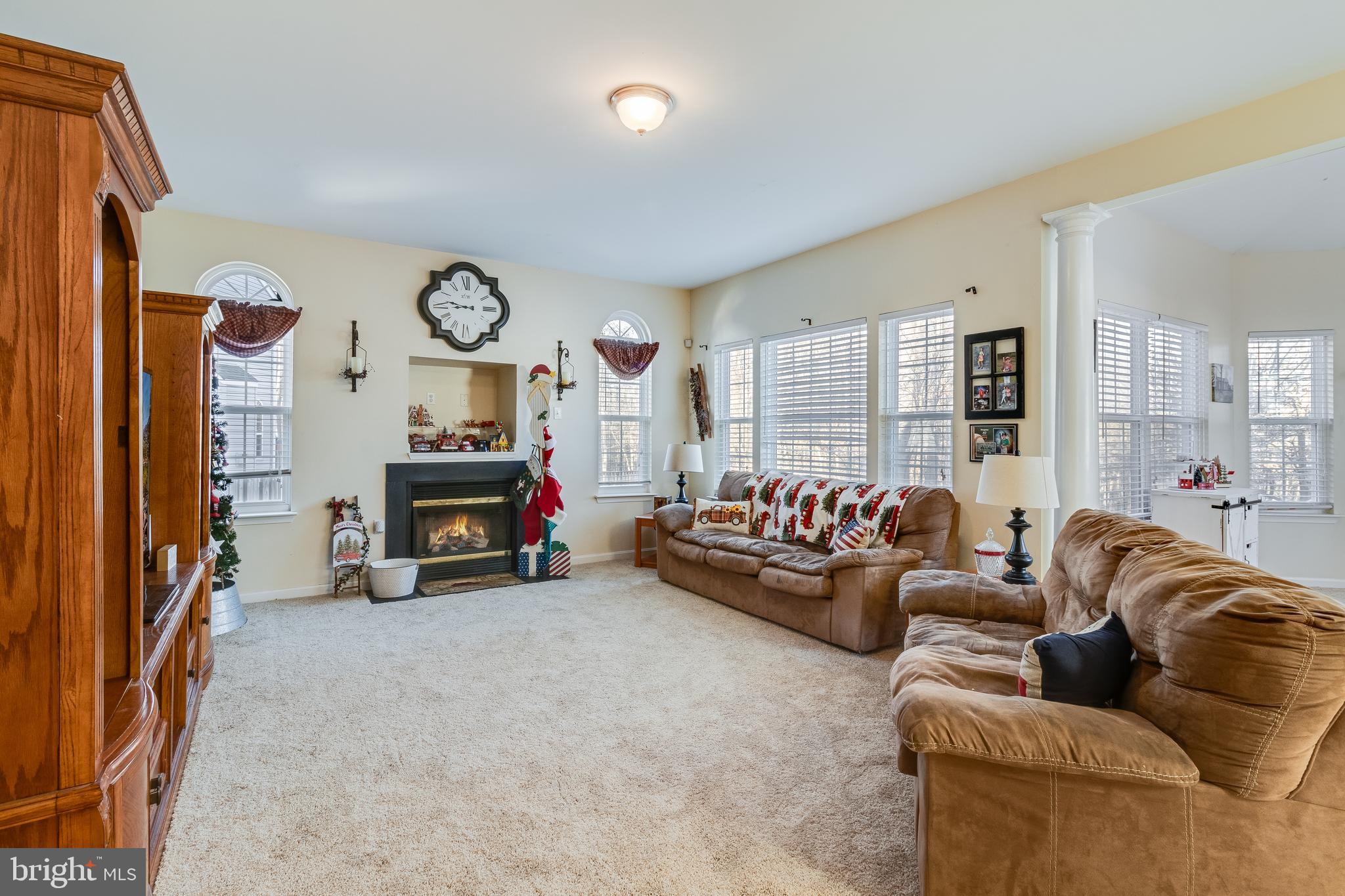 STRAWBERRY HILL EST SUB - Residential