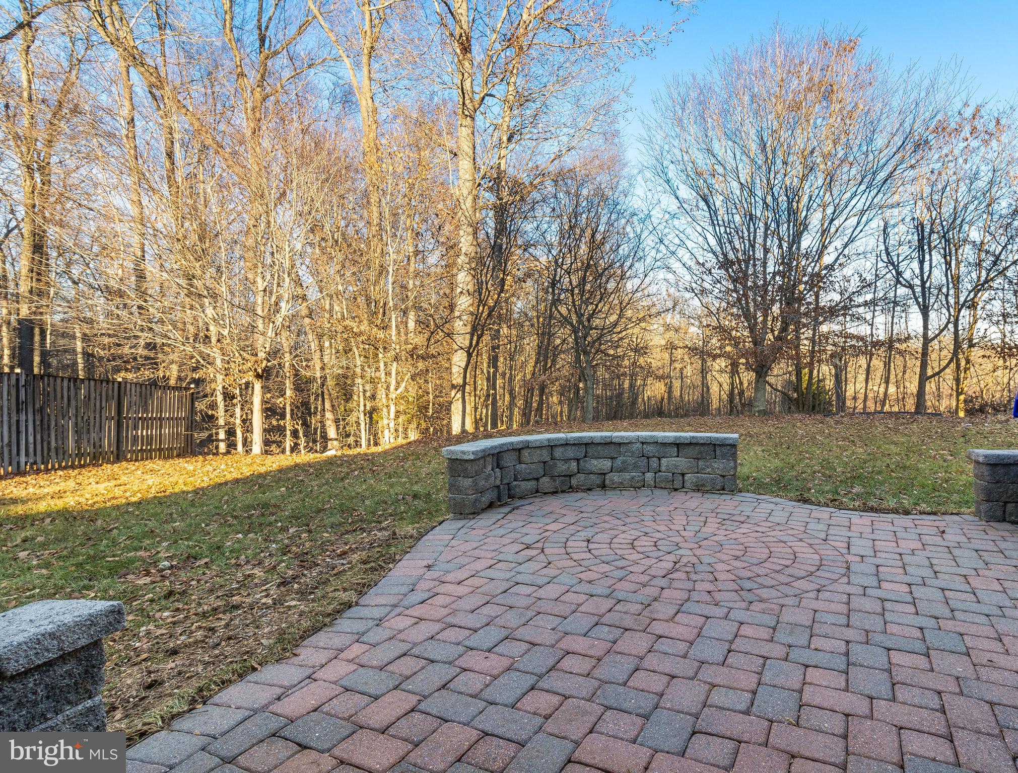 STRAWBERRY HILL EST SUB - Residential