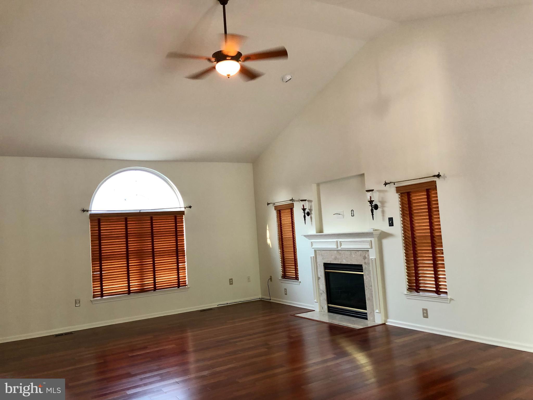 PATHFINDER MEADOWS - Residential Lease