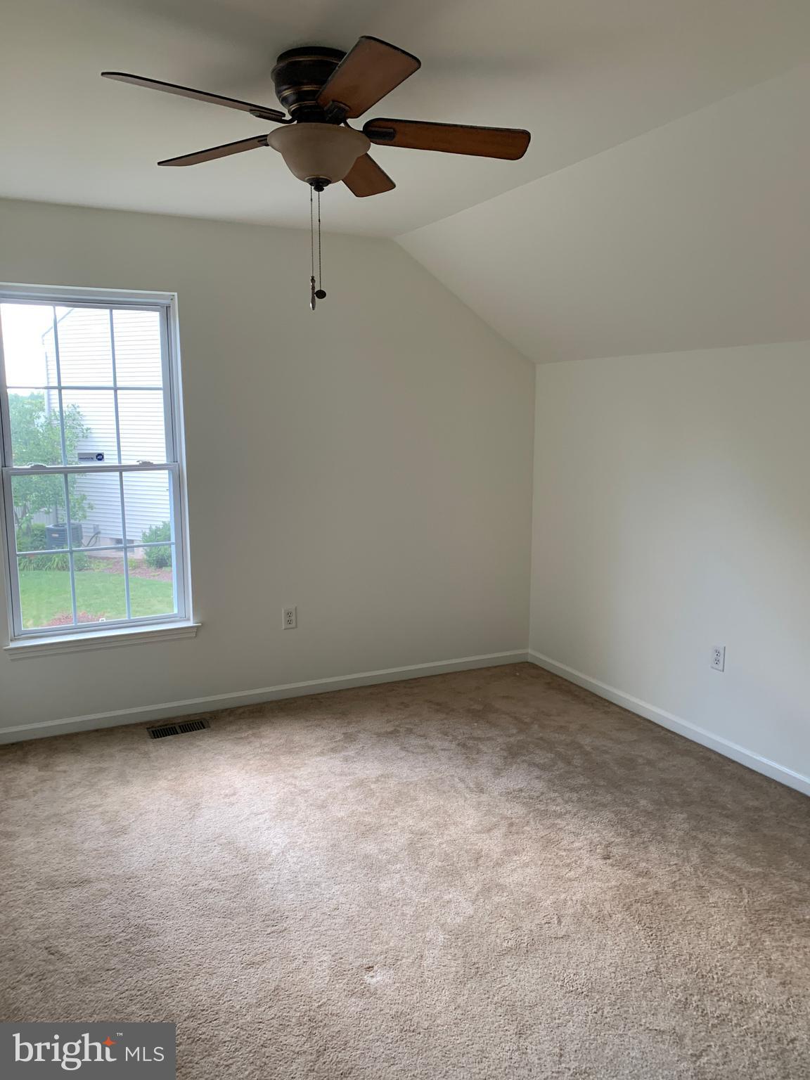 PATHFINDER MEADOWS - Residential Lease