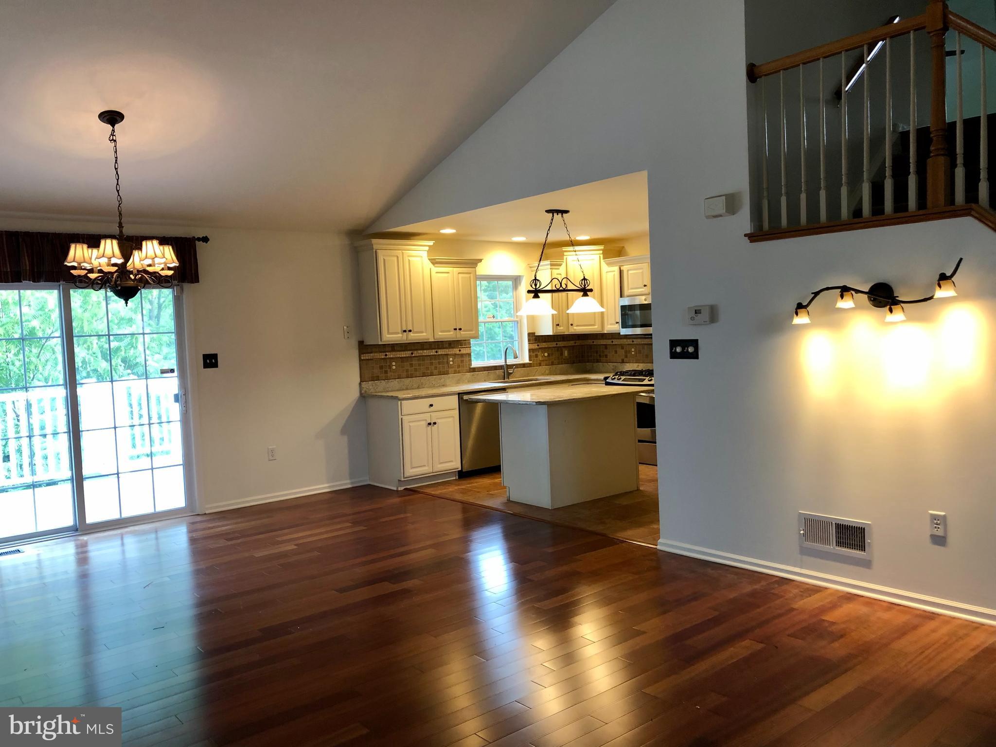 PATHFINDER MEADOWS - Residential Lease