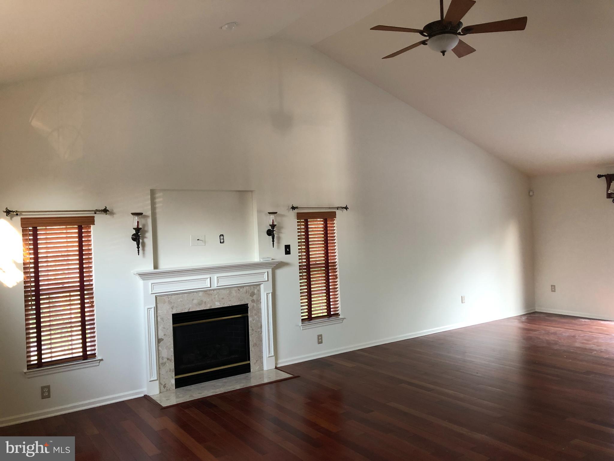 PATHFINDER MEADOWS - Residential Lease