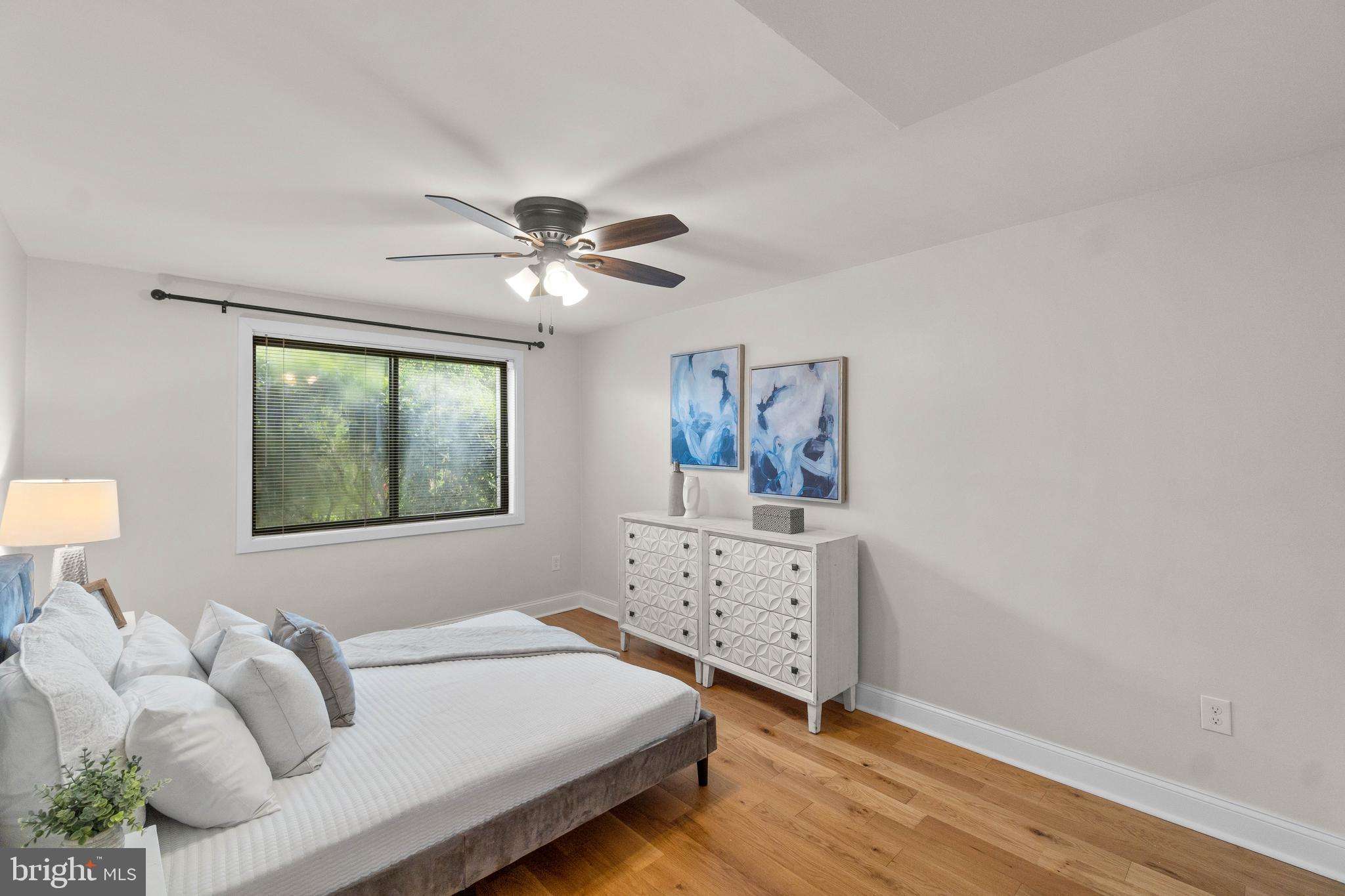 ADAMS HOUSE - Residential