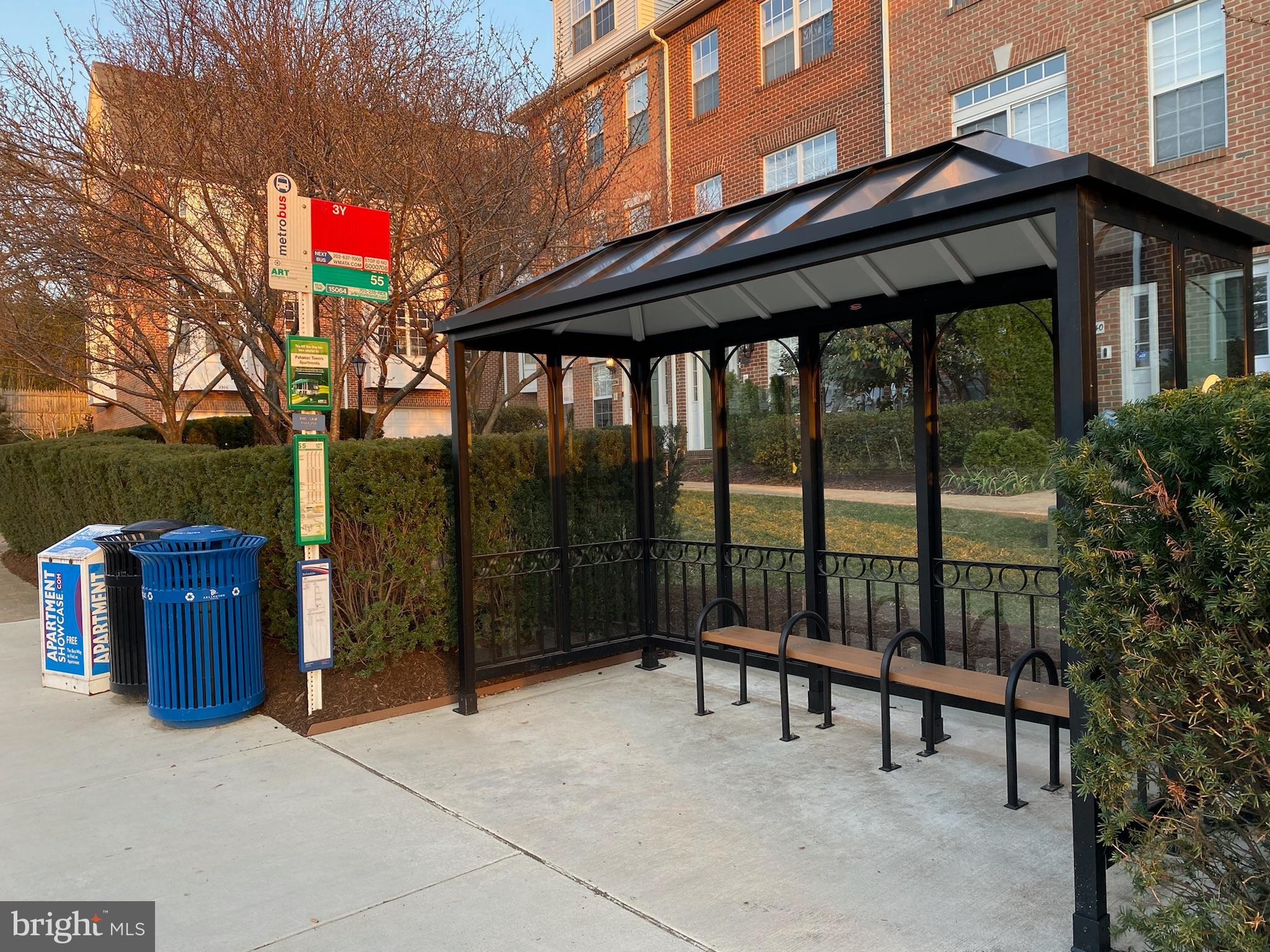 ADAMS HOUSE - Residential