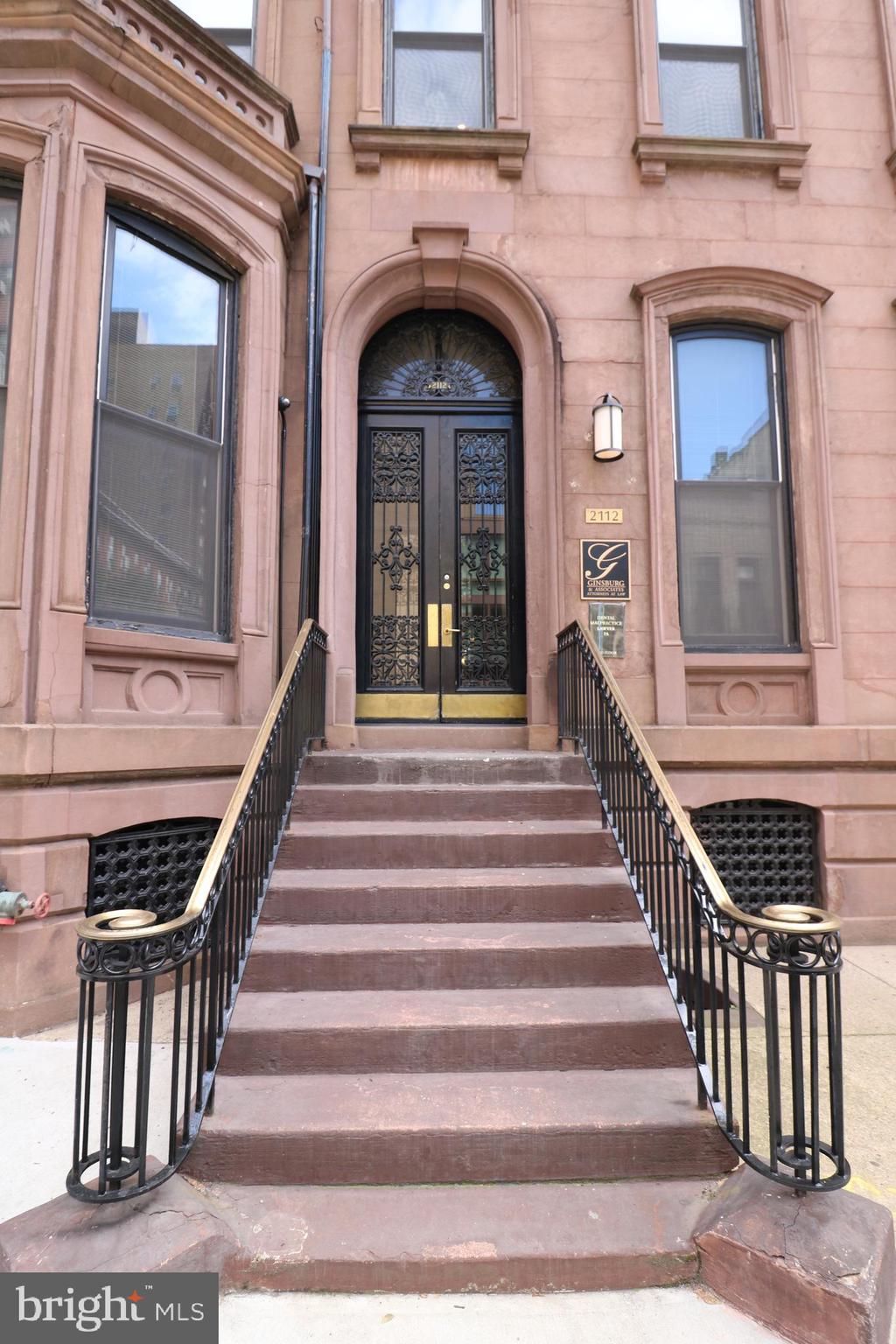 Photo of 2112 Walnut Street, PHILADELPHIA, PA 19103 (MLS # PAPH2588040)