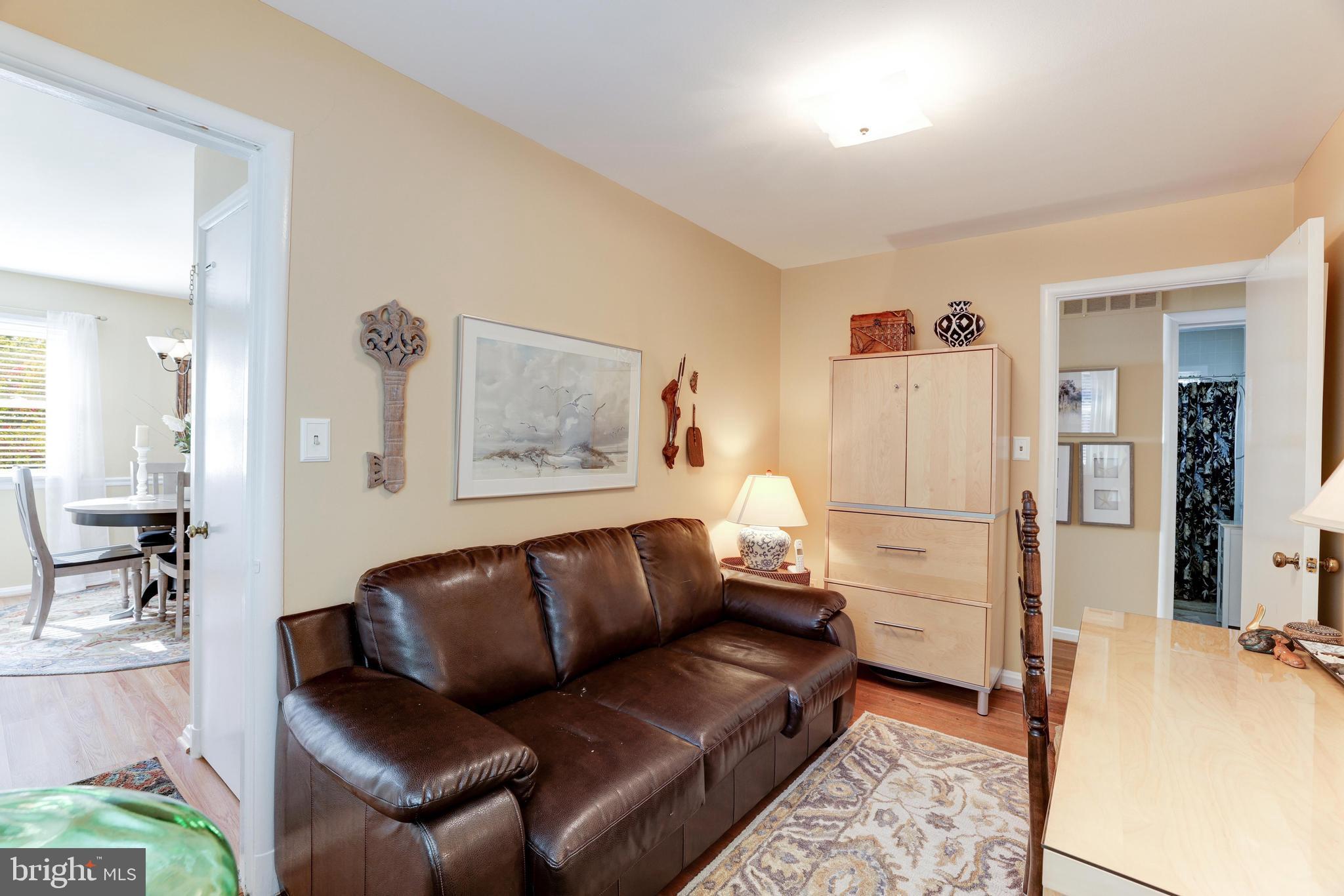 KING CREST - Residential