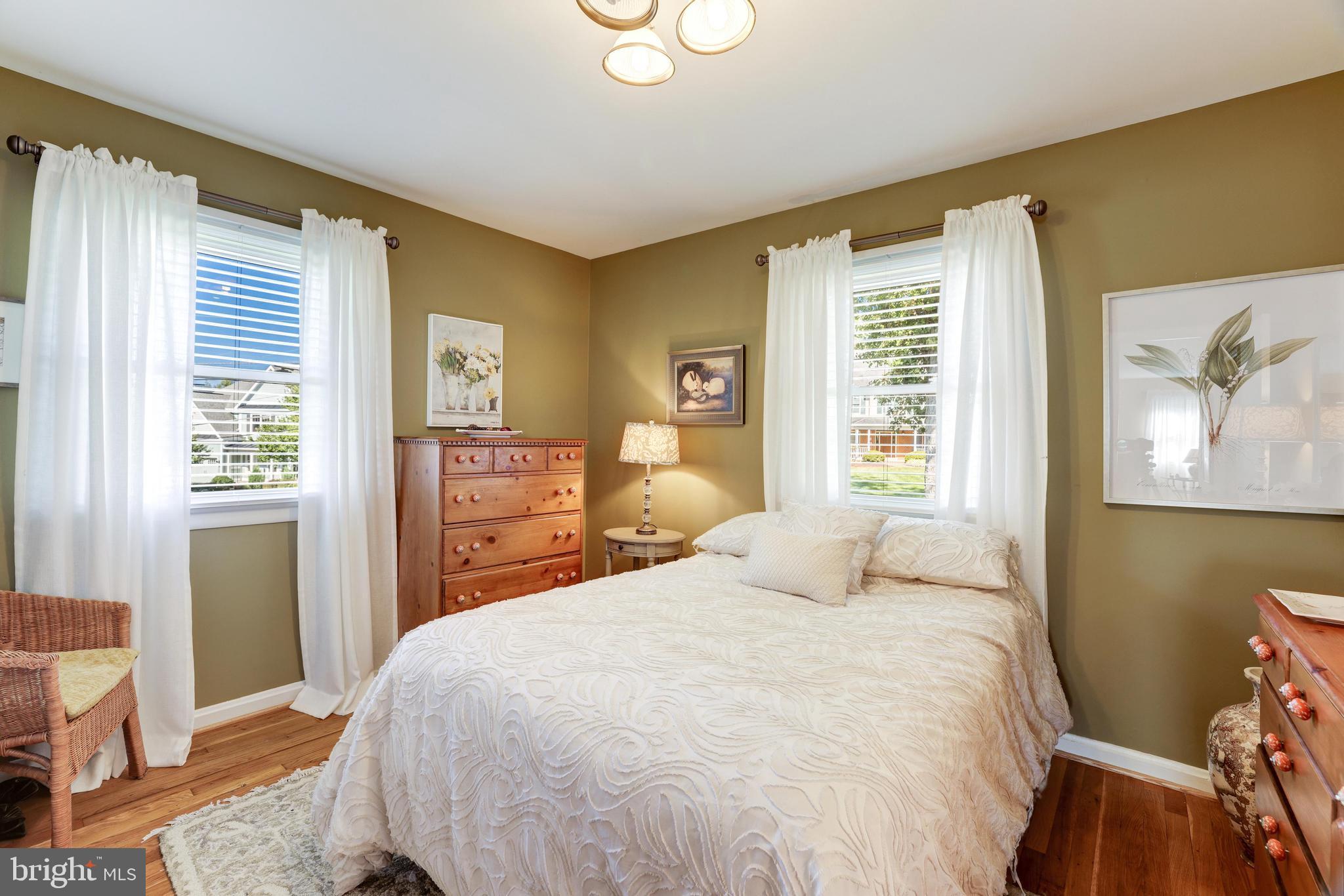 KING CREST - Residential