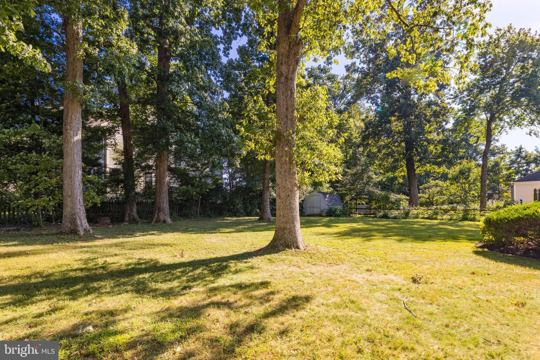 KING CREST - Residential