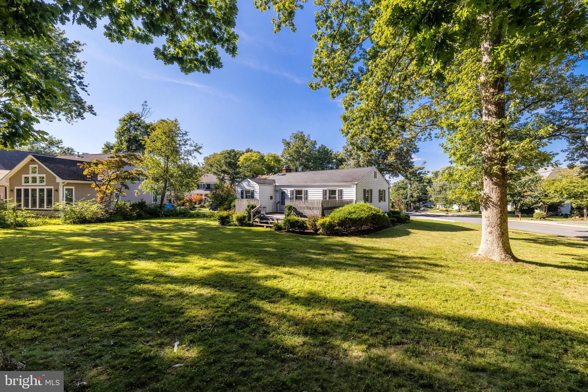 KING CREST - Residential