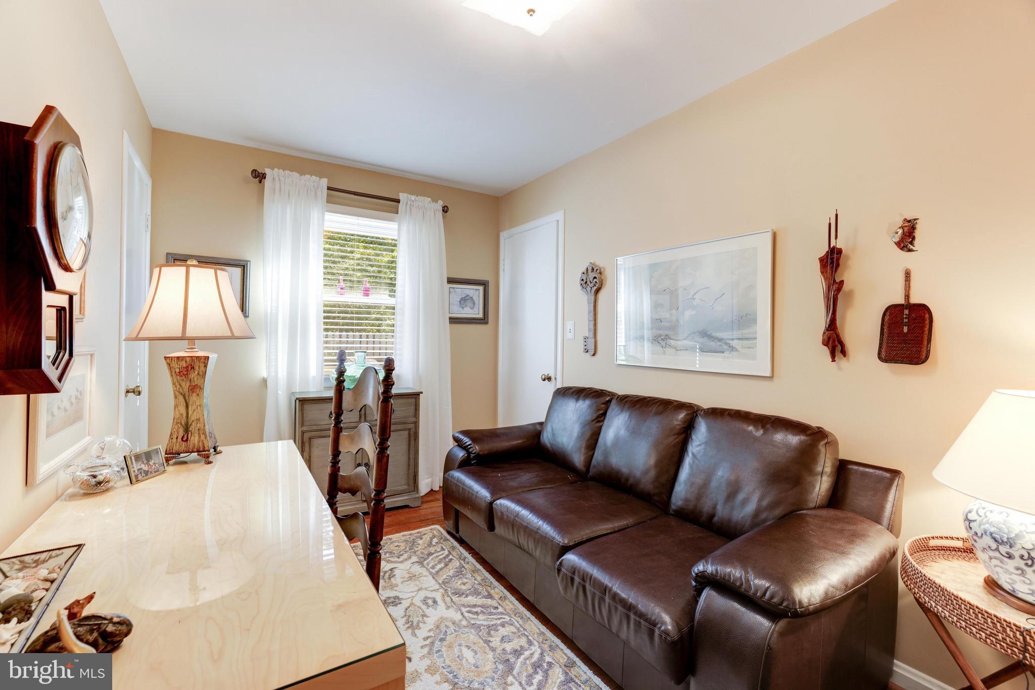 KING CREST - Residential