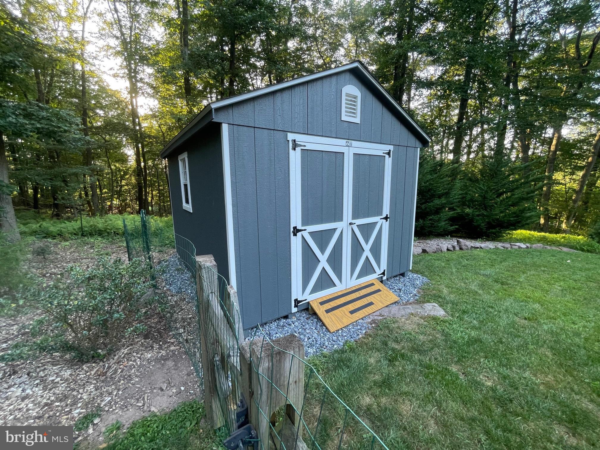 MIFFLIN WOODS - Residential