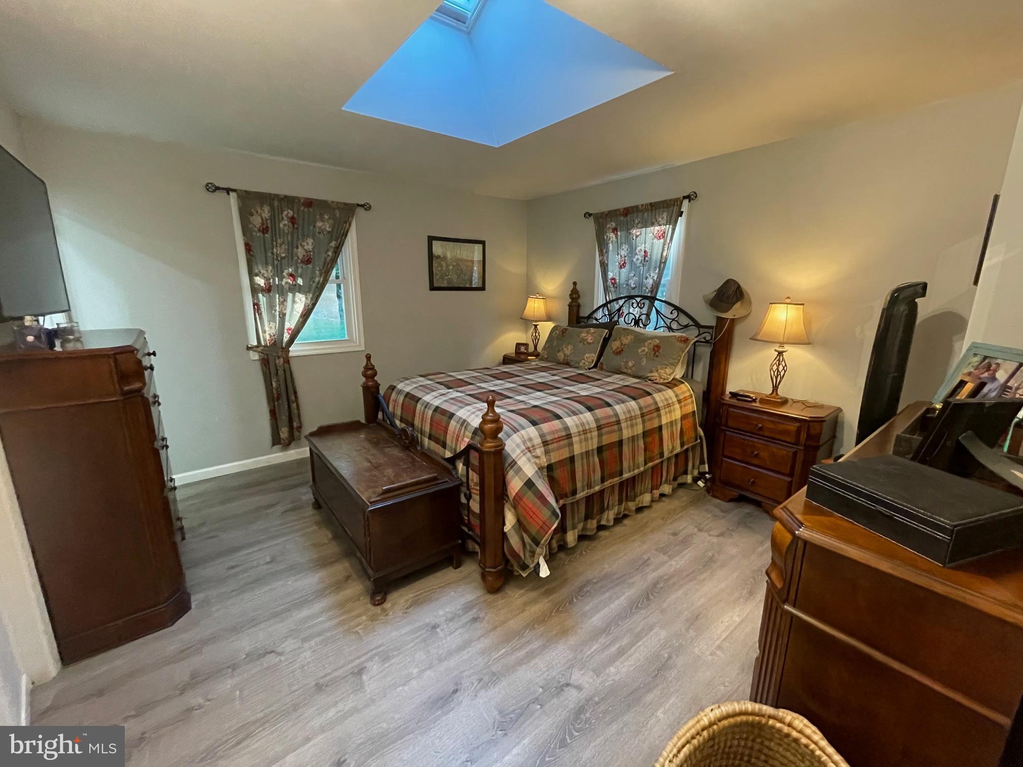 MIFFLIN WOODS - Residential