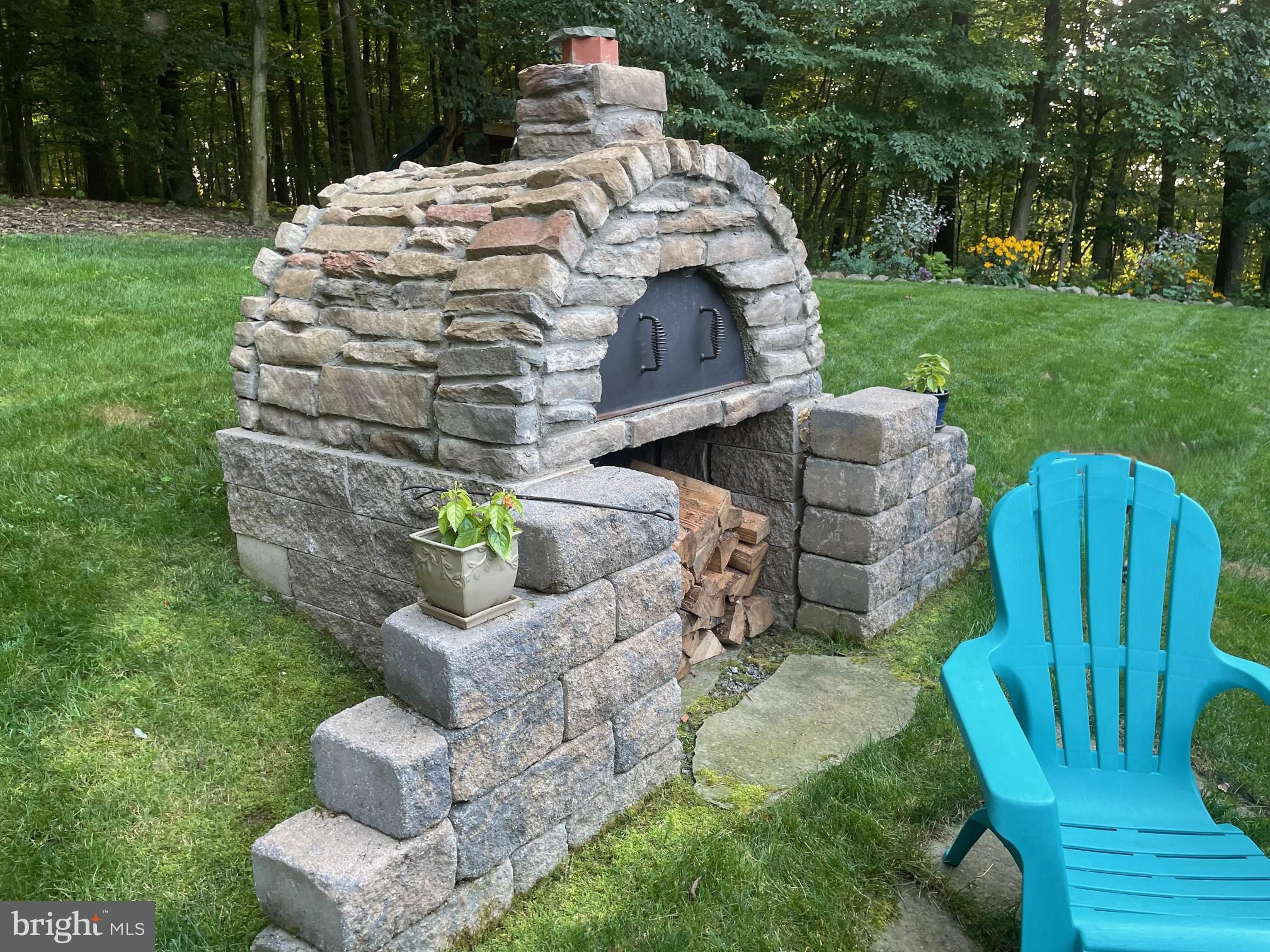 MIFFLIN WOODS - Residential