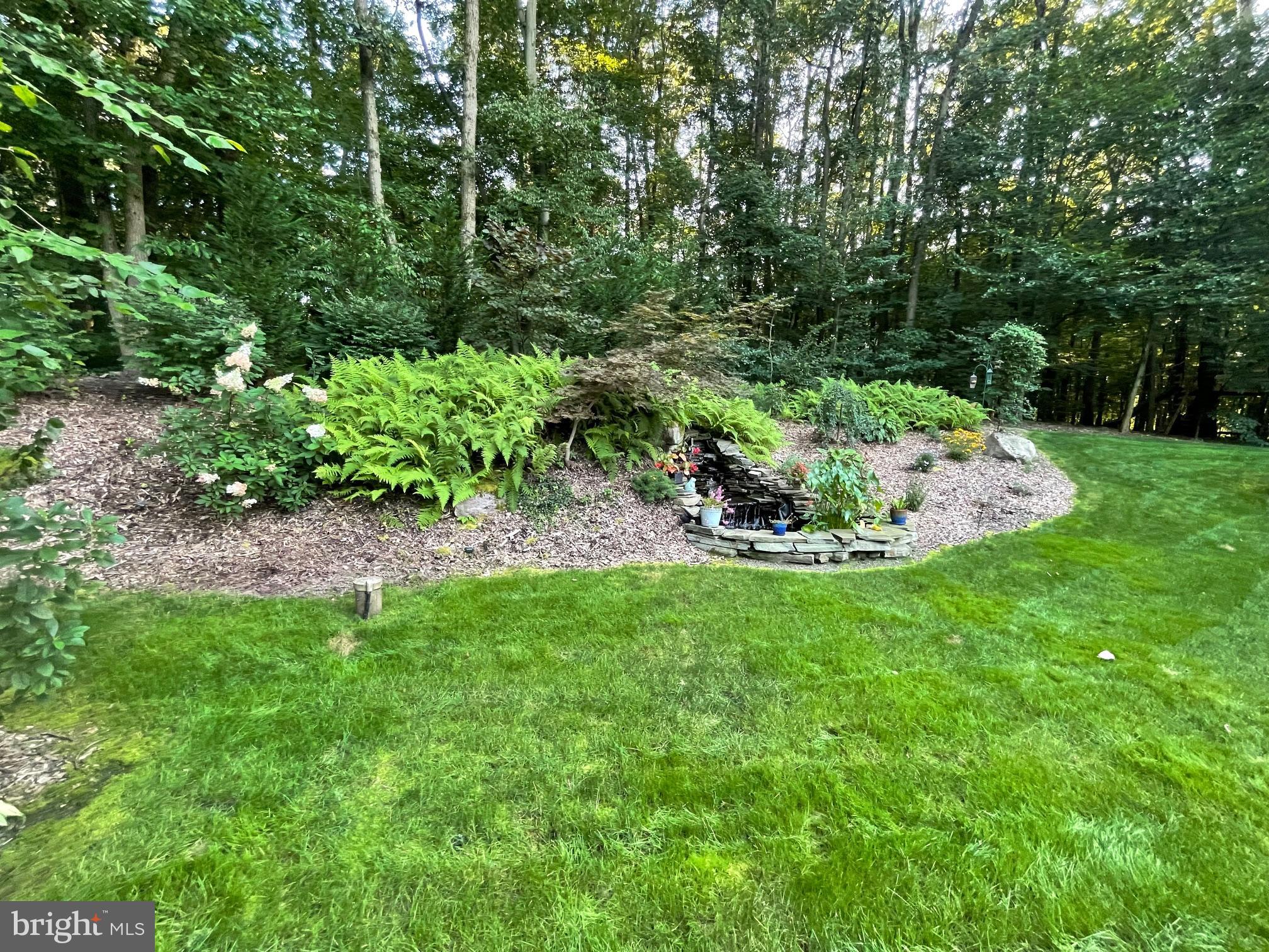 MIFFLIN WOODS - Residential