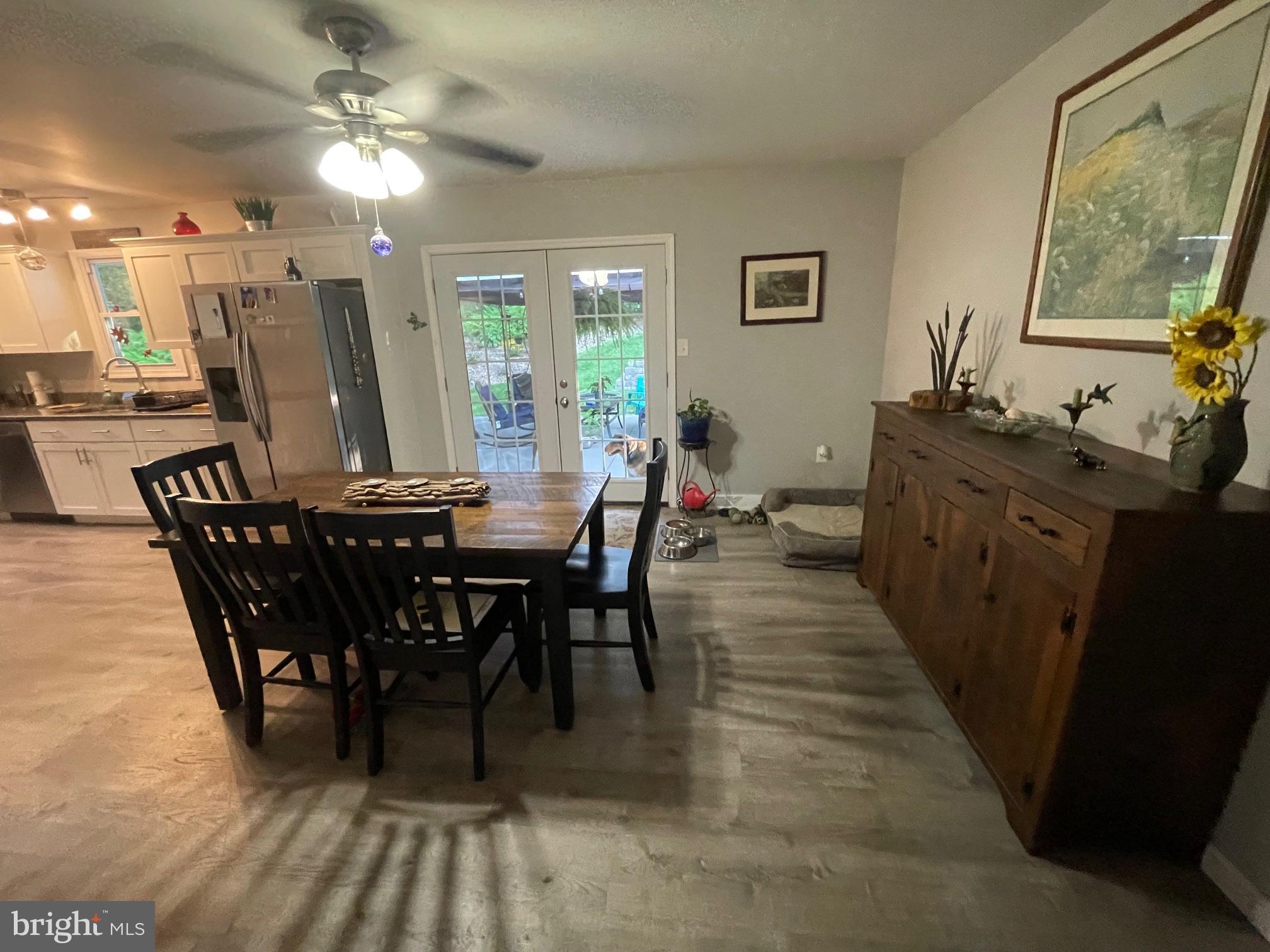 MIFFLIN WOODS - Residential