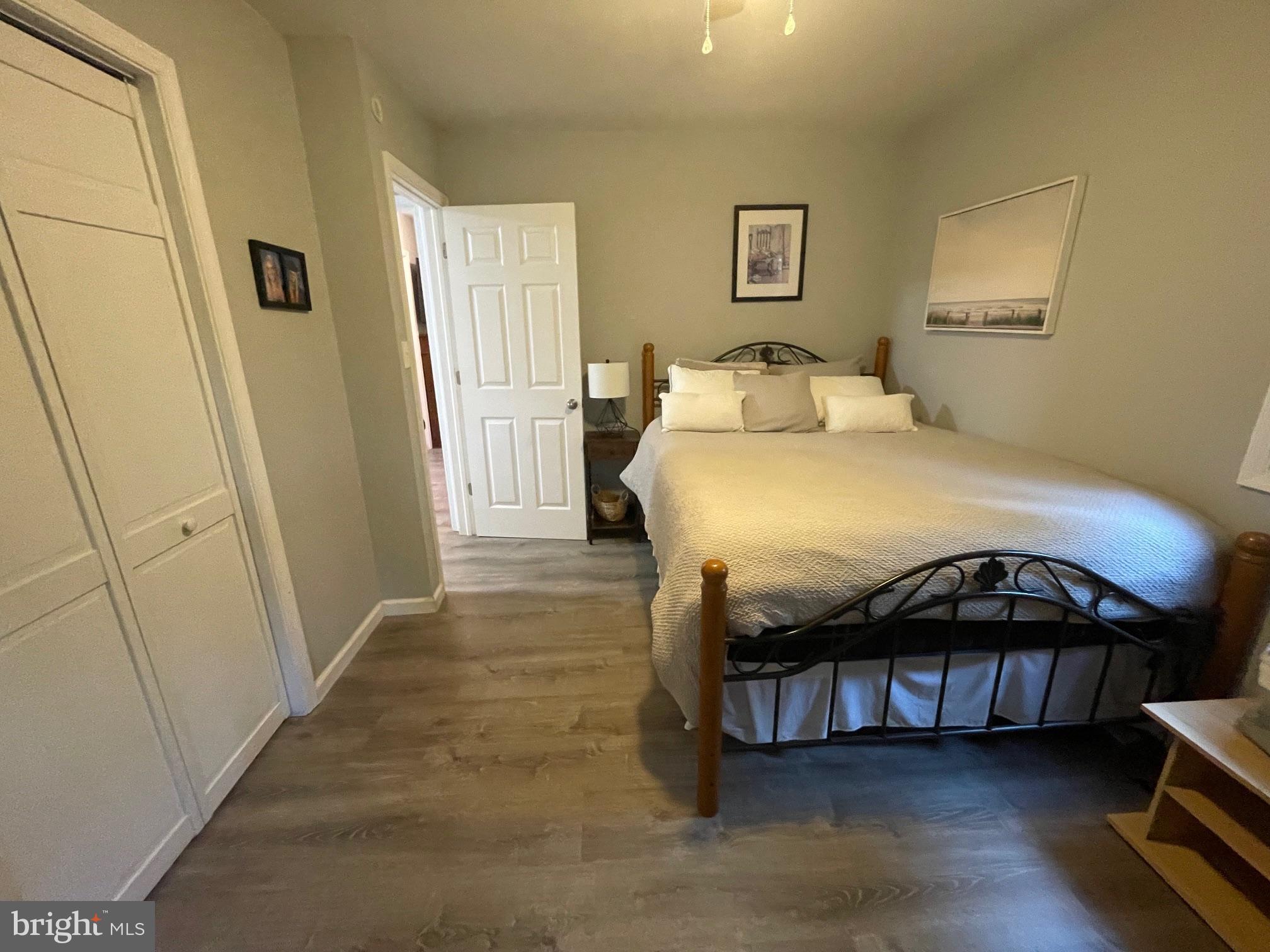 MIFFLIN WOODS - Residential