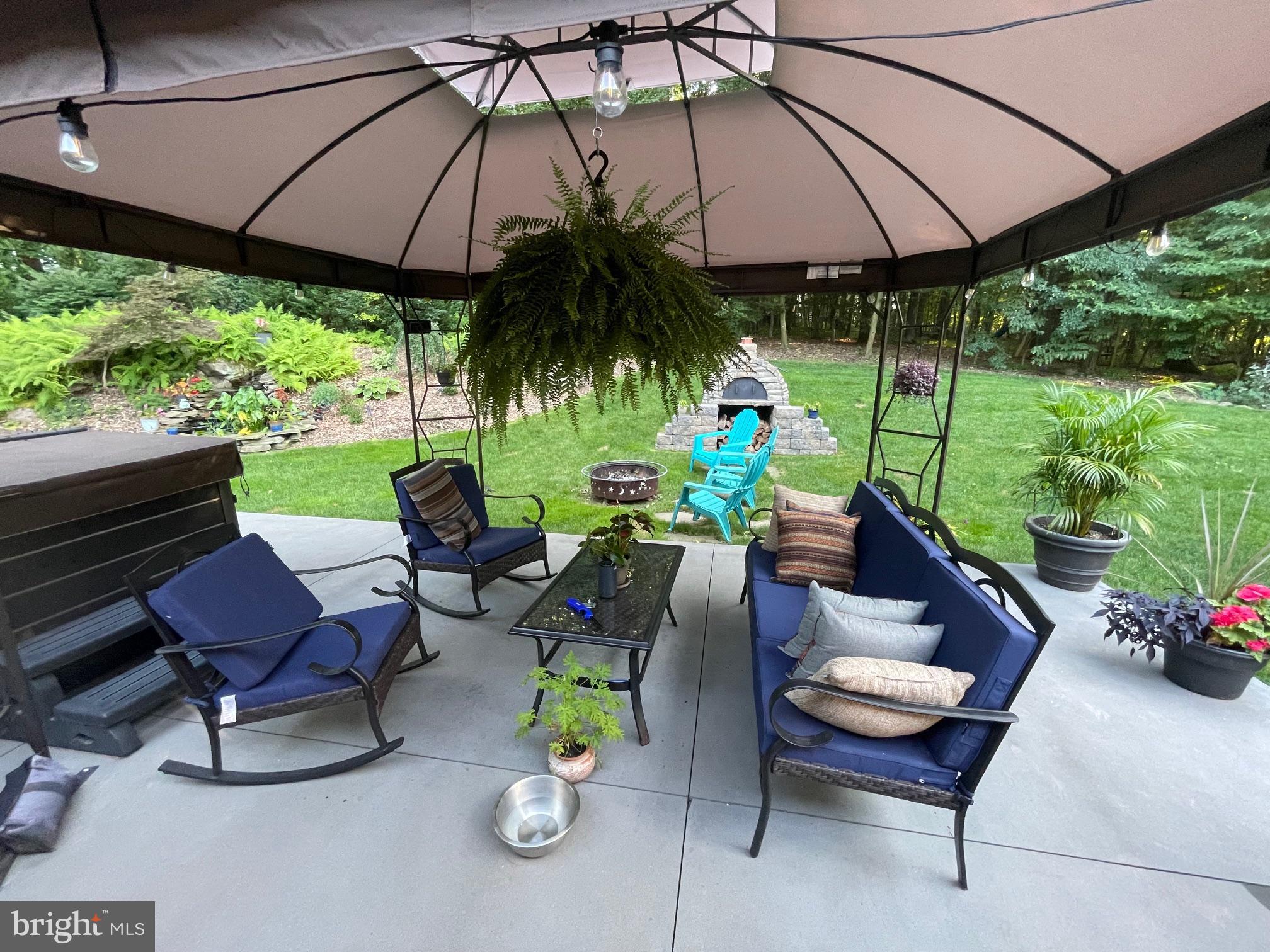 MIFFLIN WOODS - Residential