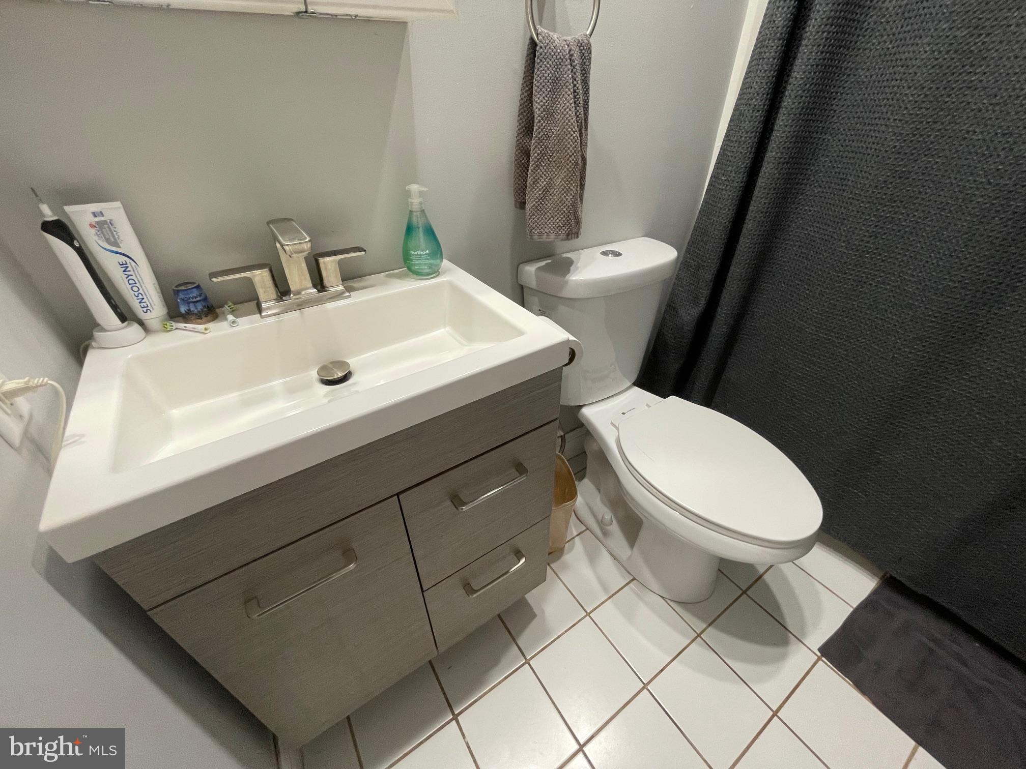 MIFFLIN WOODS - Residential