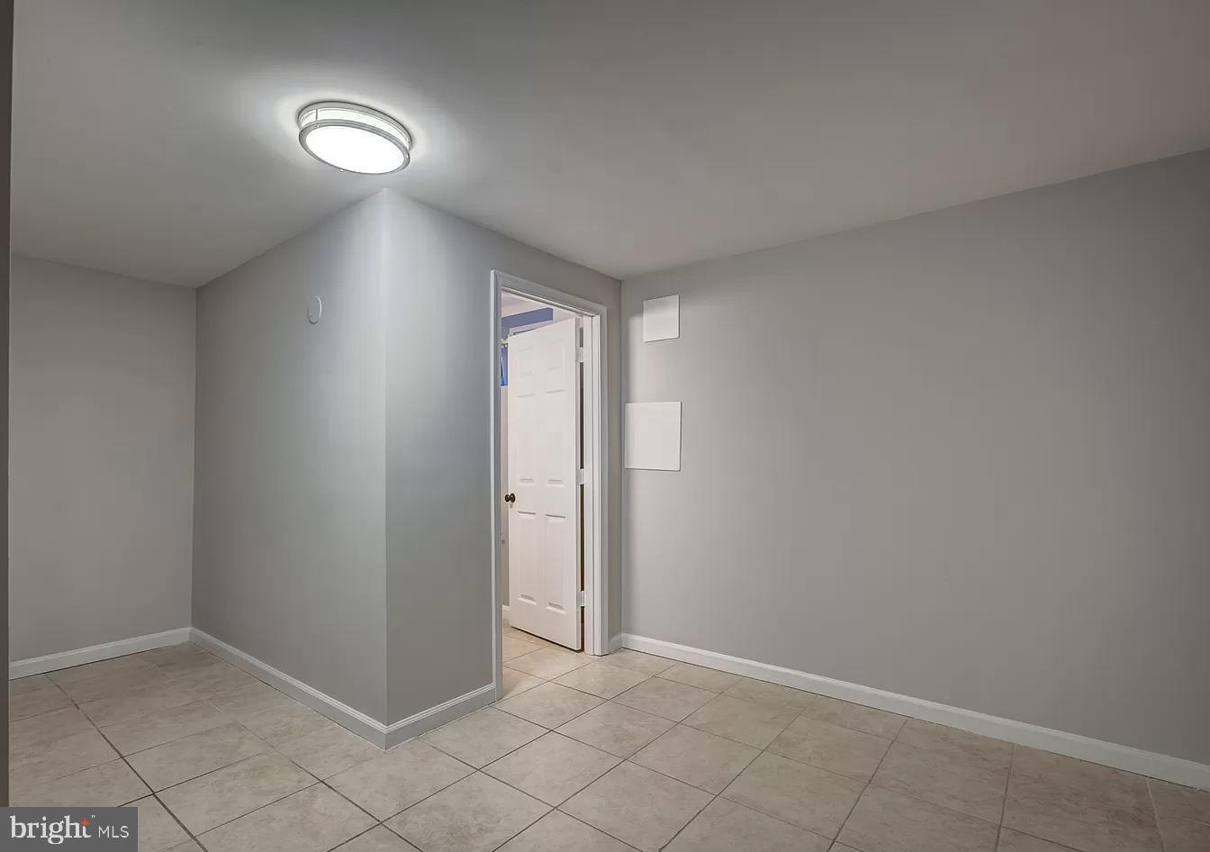 DALE CITY - Residential Lease