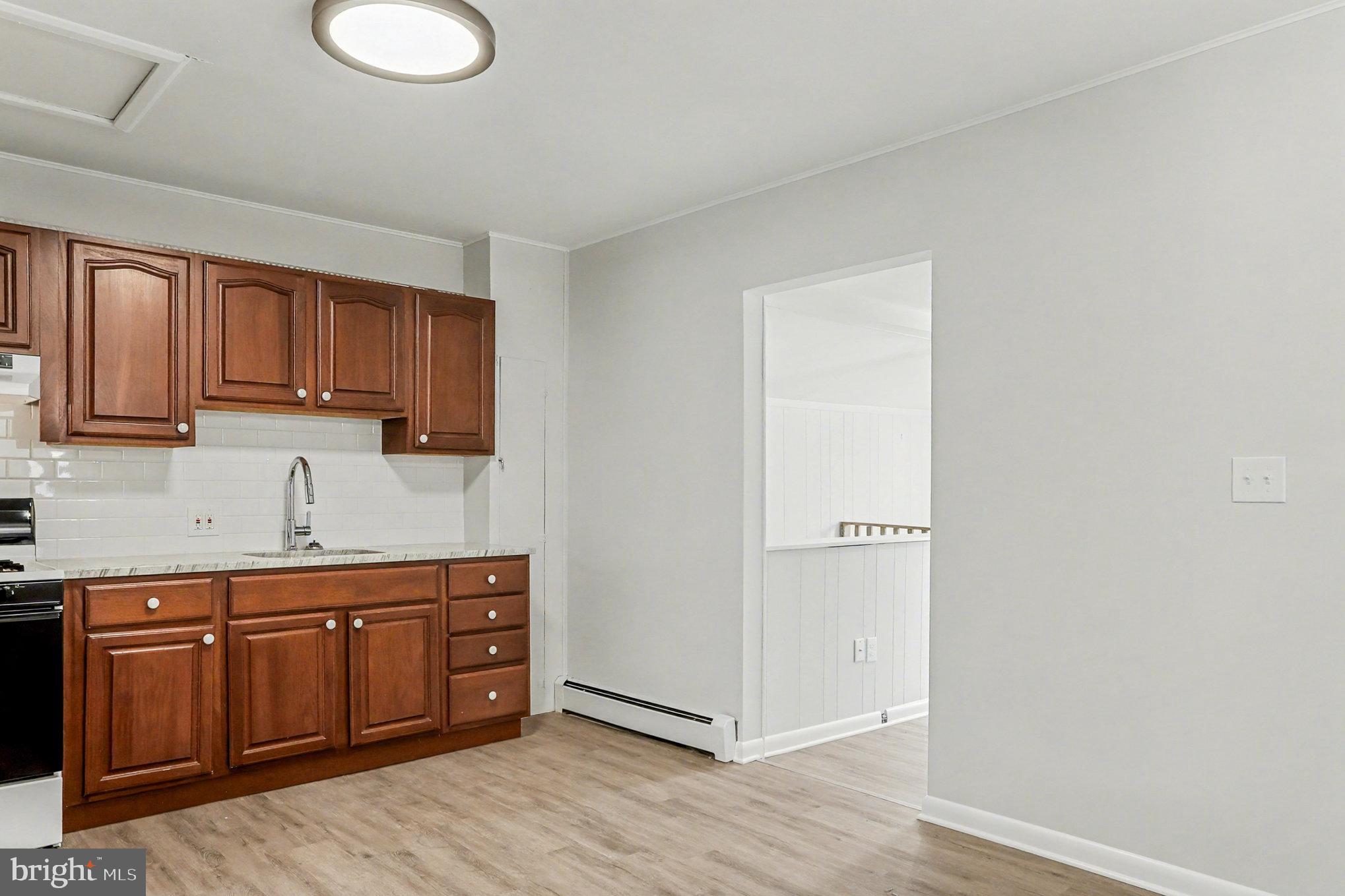 HOWARD PARK - Residential Lease