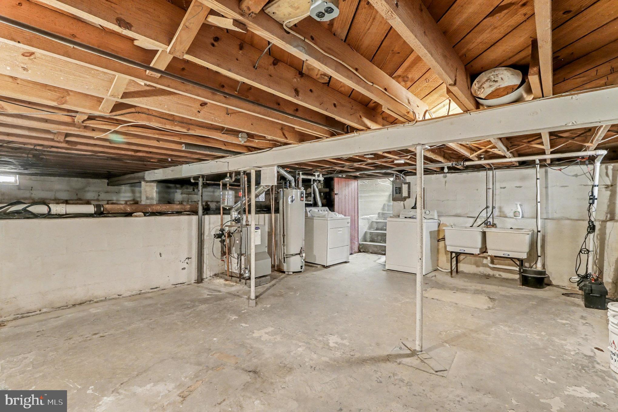 HOWARD PARK - Residential Lease