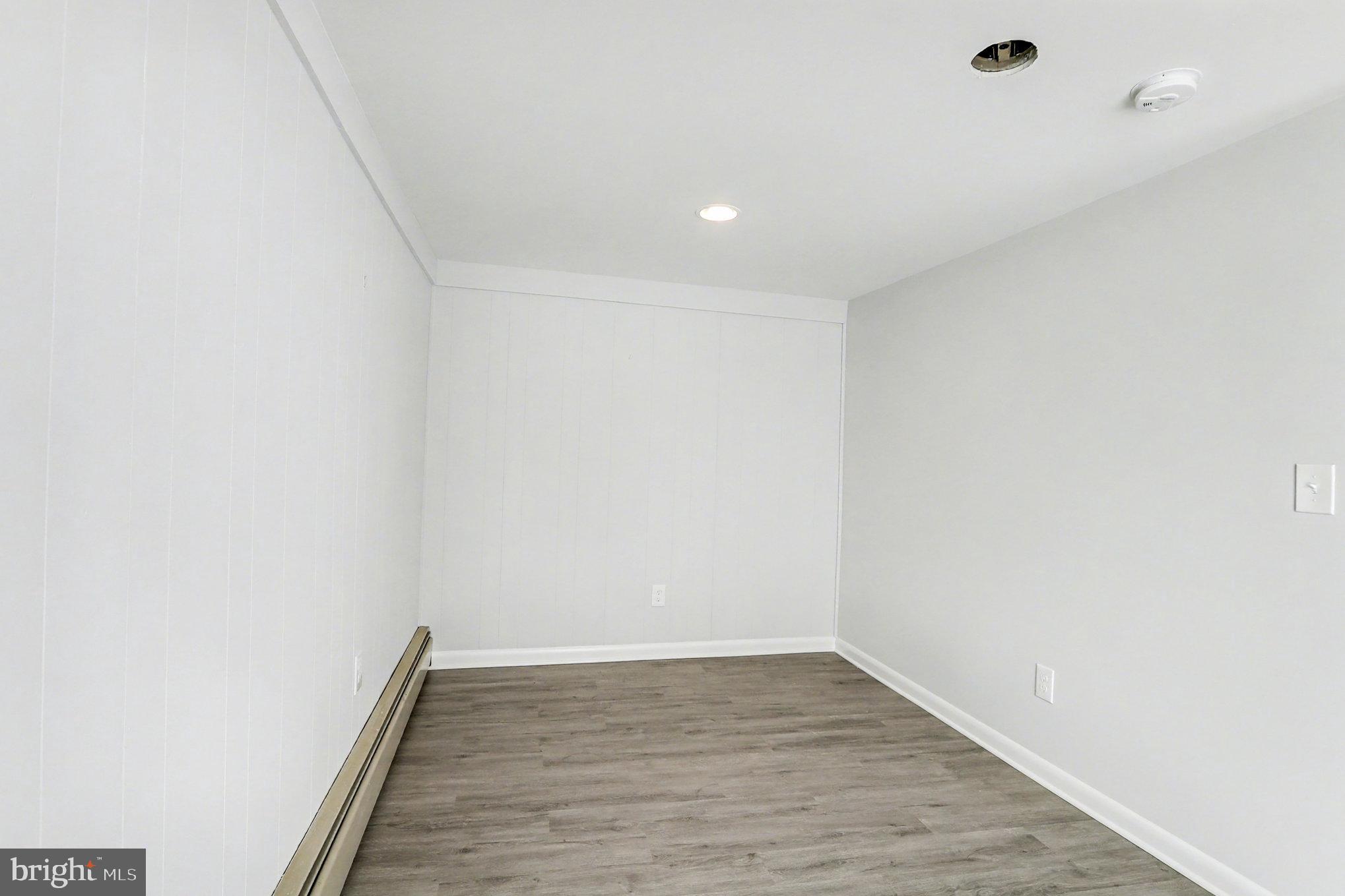 HOWARD PARK - Residential Lease