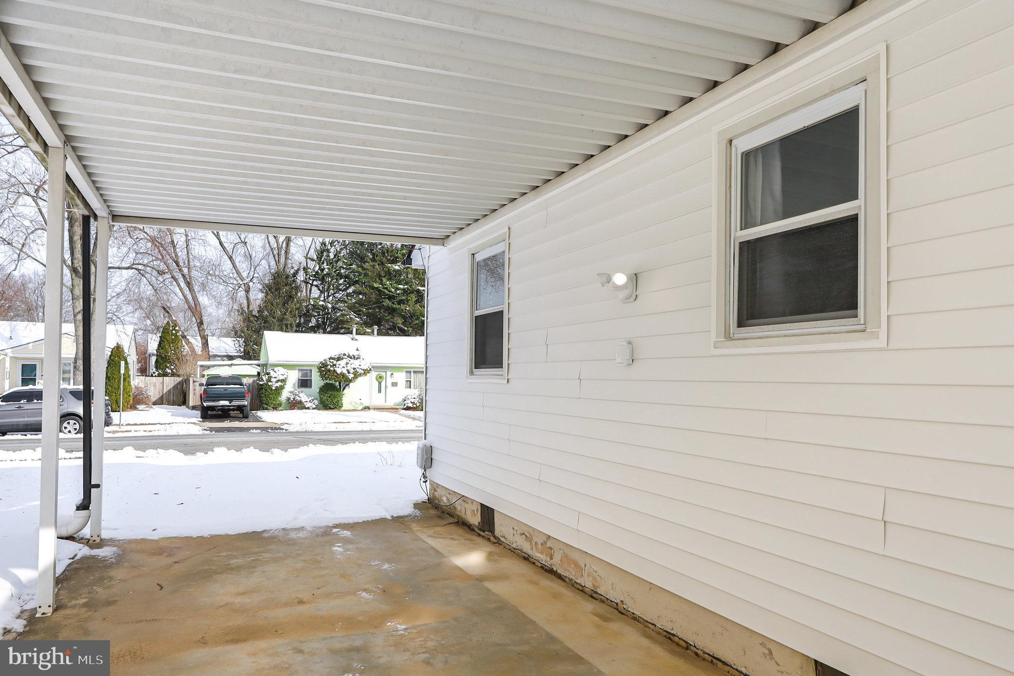 HOWARD PARK - Residential Lease