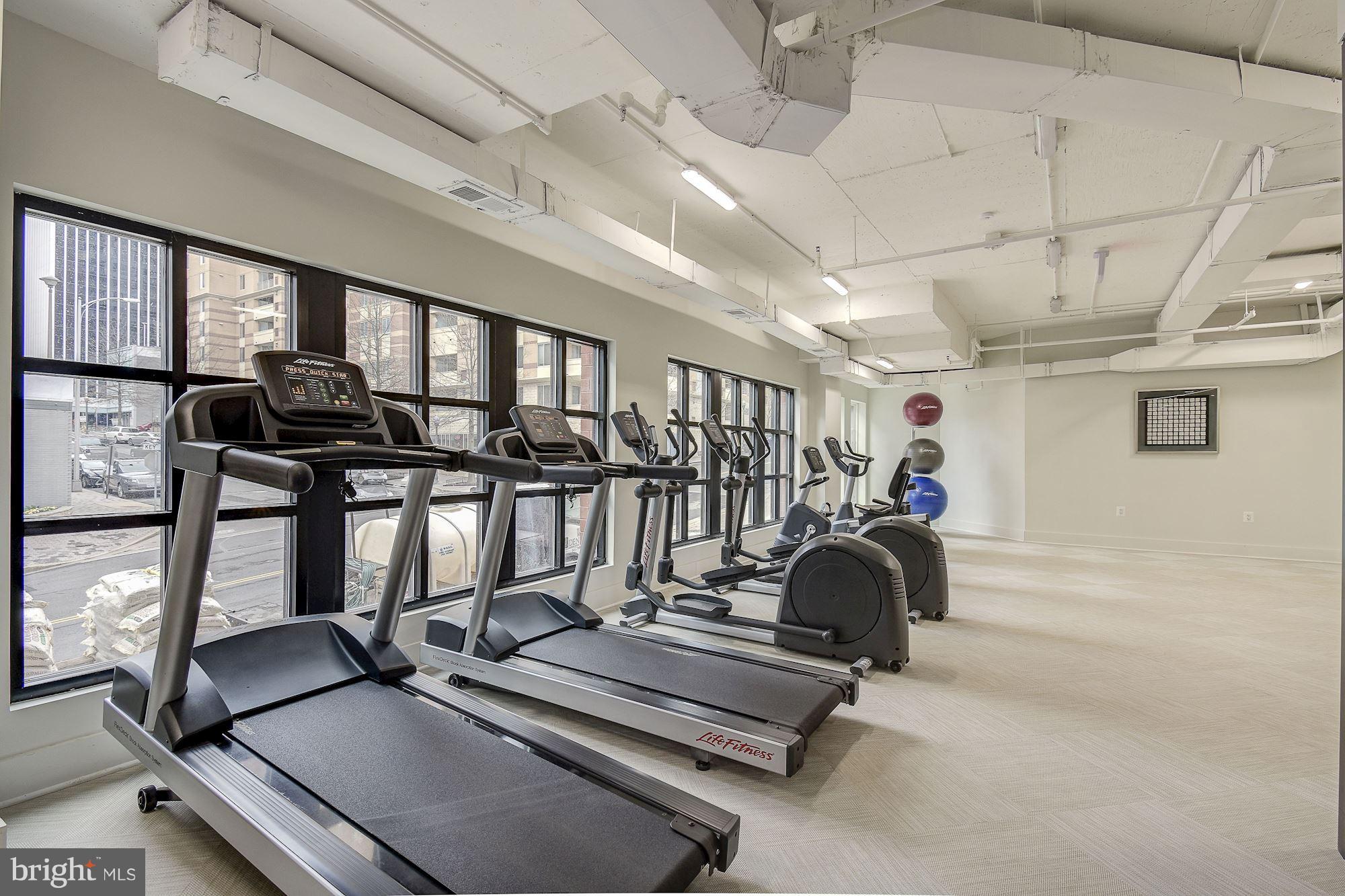 ARLINGTON - Residential Lease