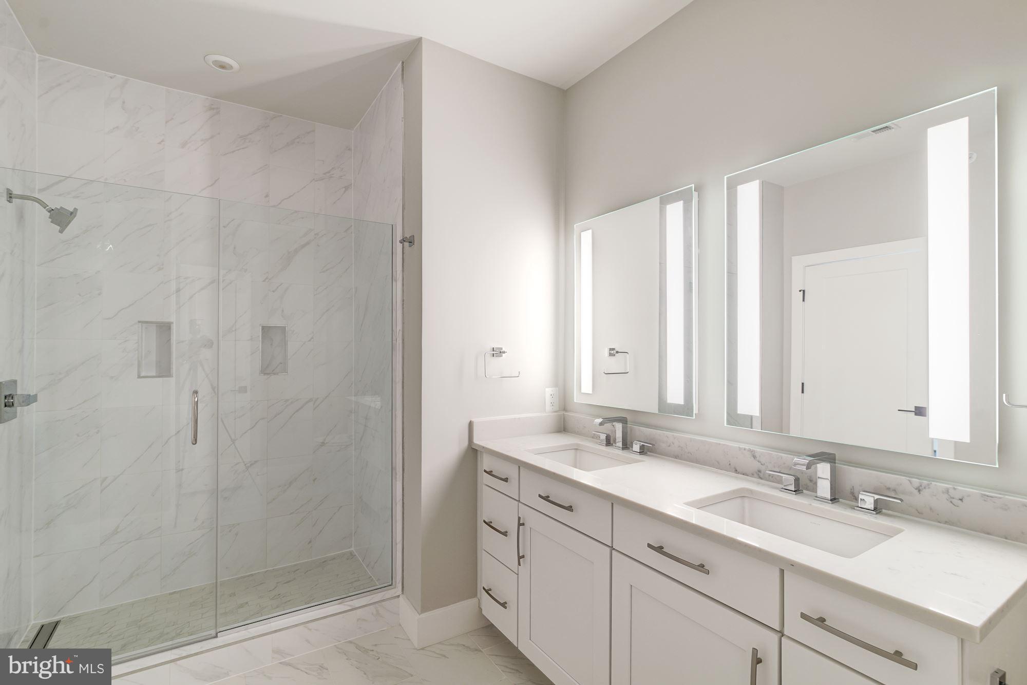 ARLINGTON - Residential Lease