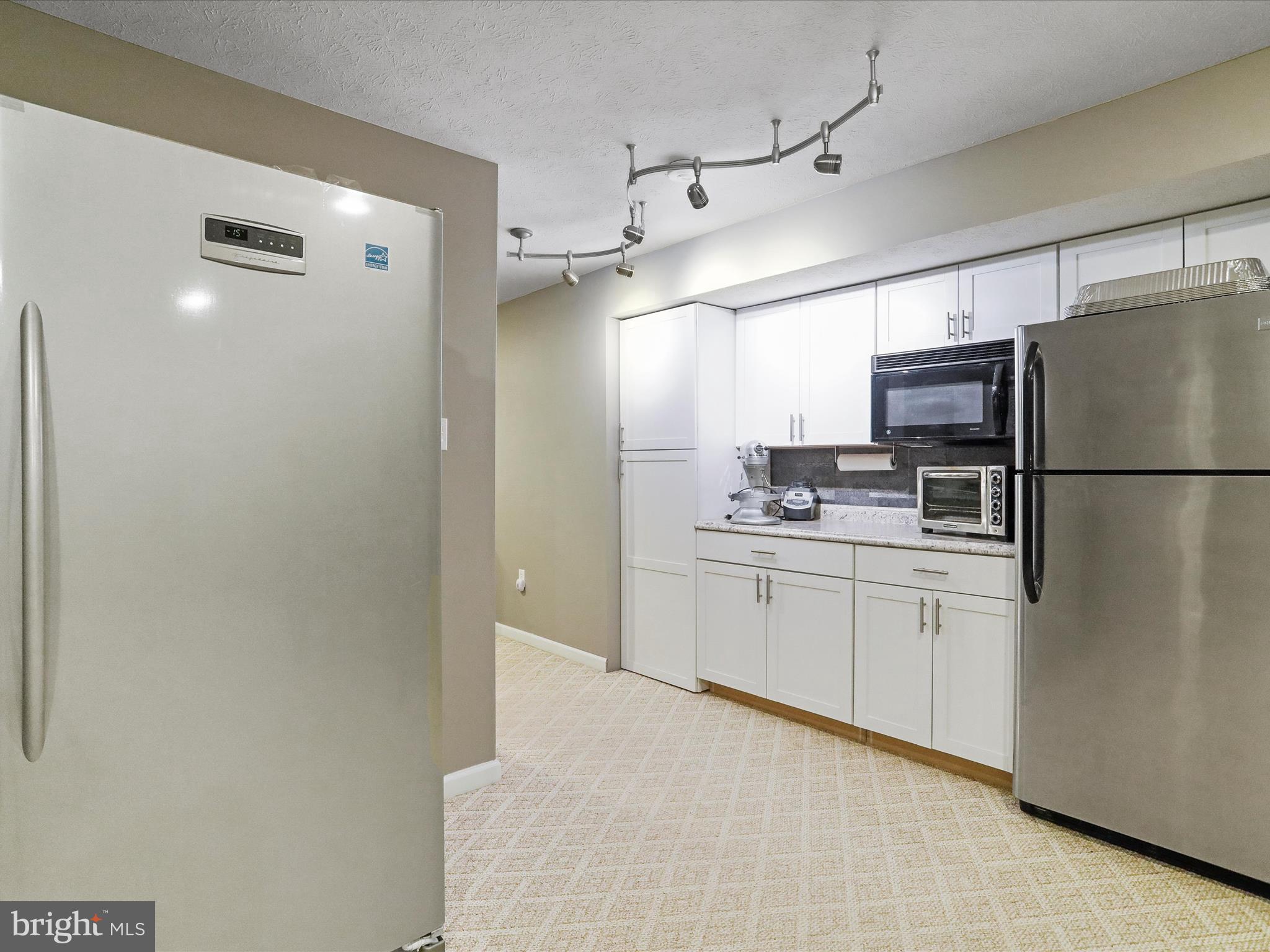 SHERWOOD FOREST - Residential