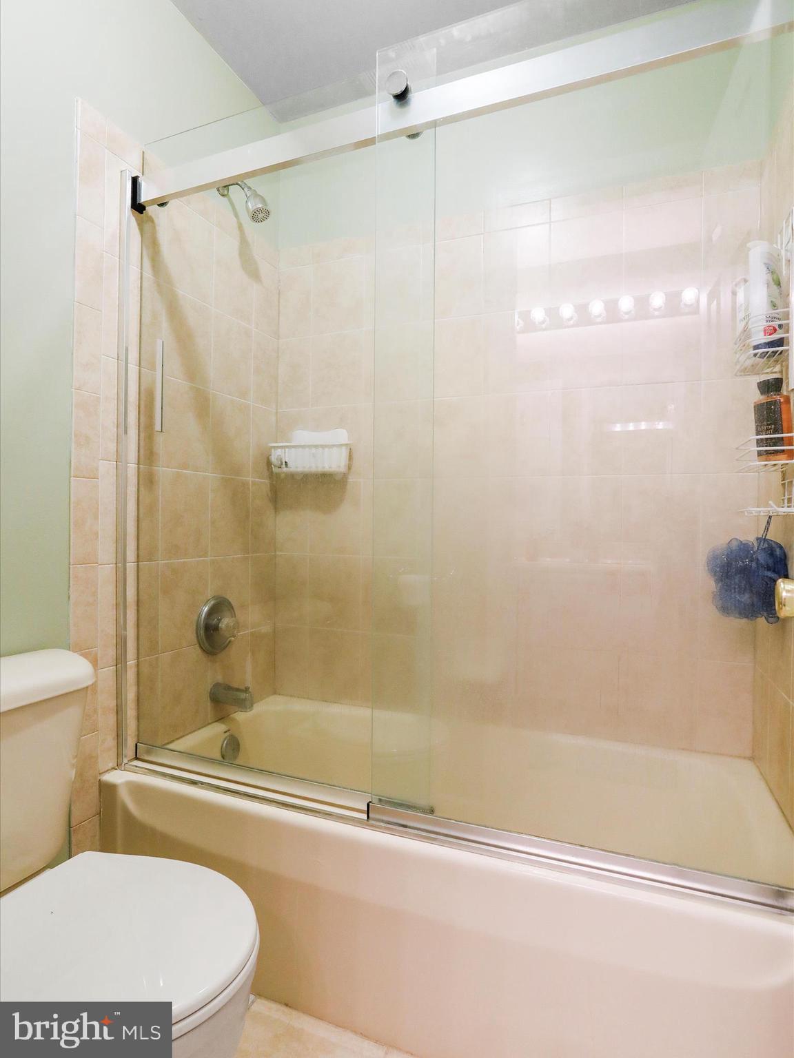 SHERWOOD FOREST - Residential