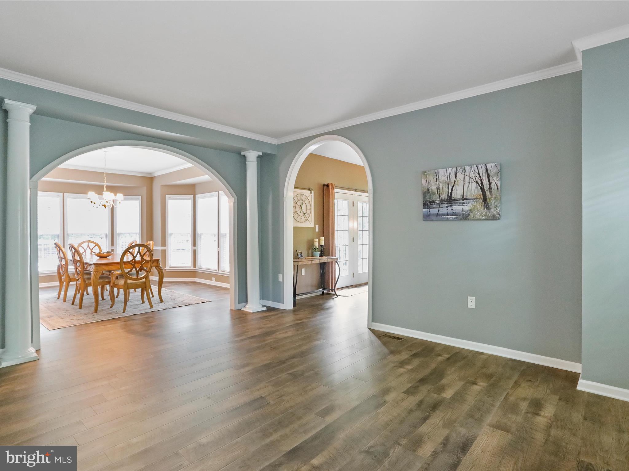 SHERWOOD FOREST - Residential