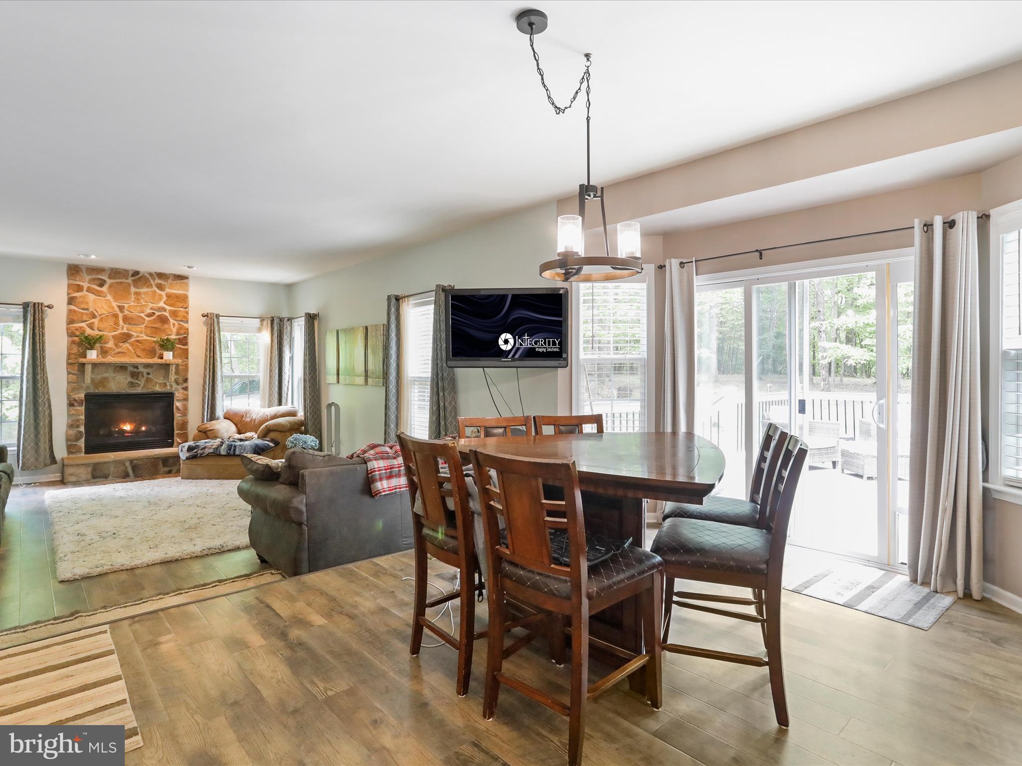 SHERWOOD FOREST - Residential