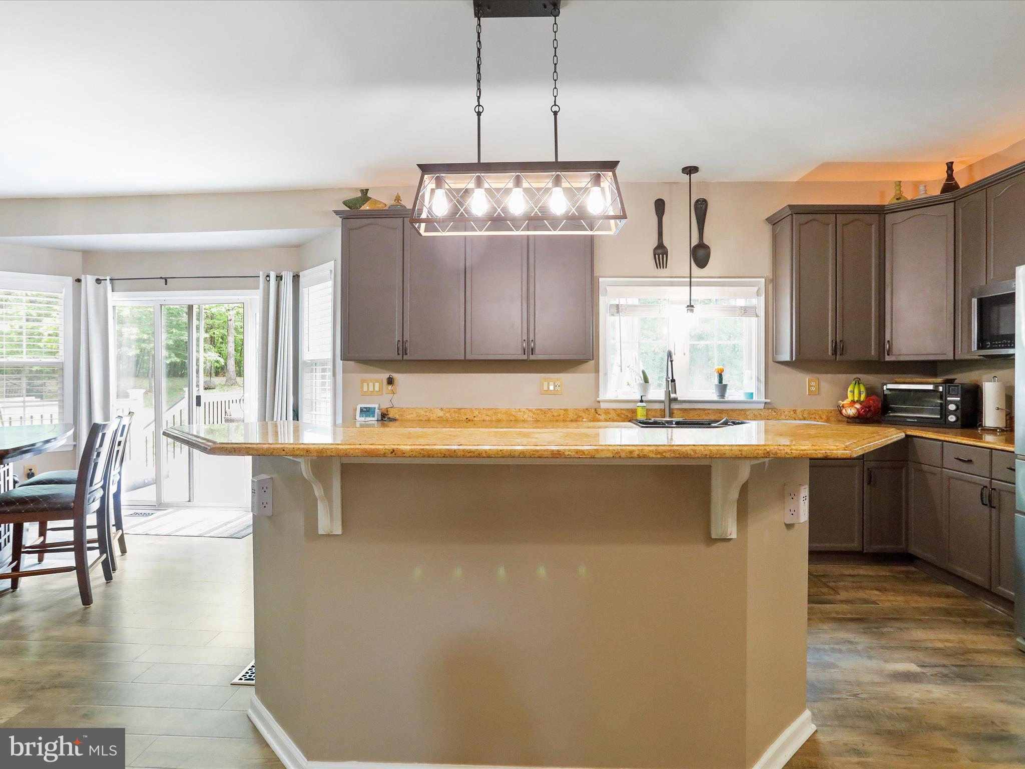 SHERWOOD FOREST - Residential