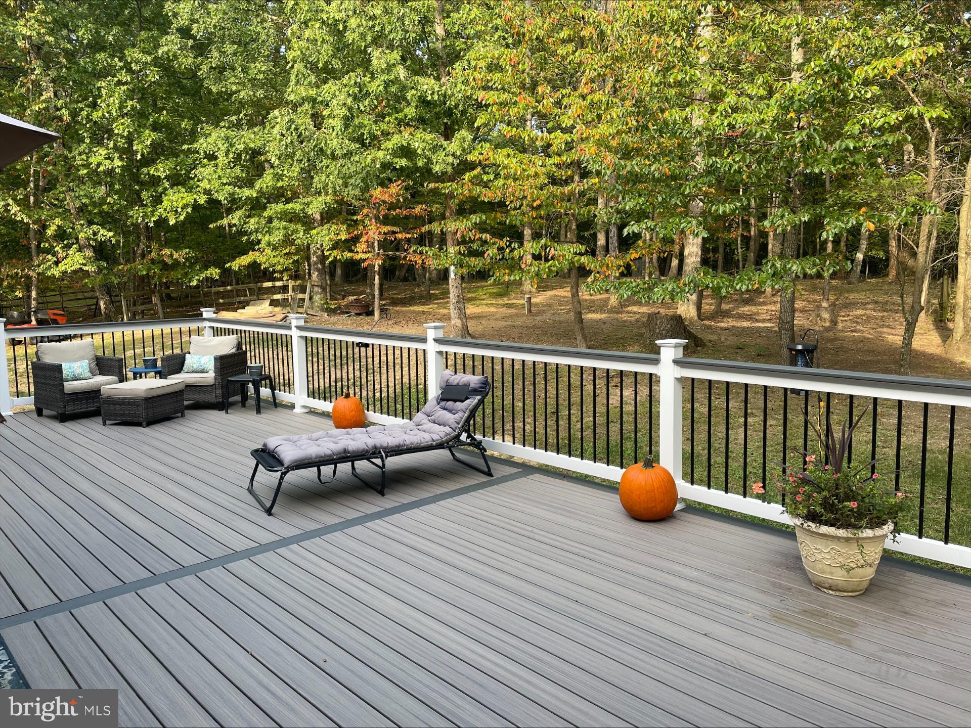 SHERWOOD FOREST - Residential