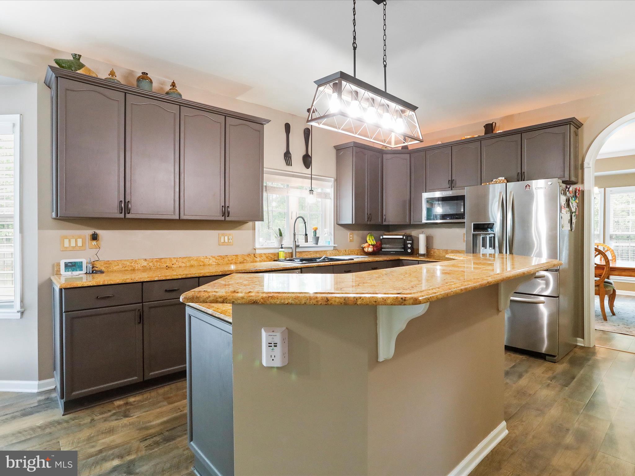 SHERWOOD FOREST - Residential