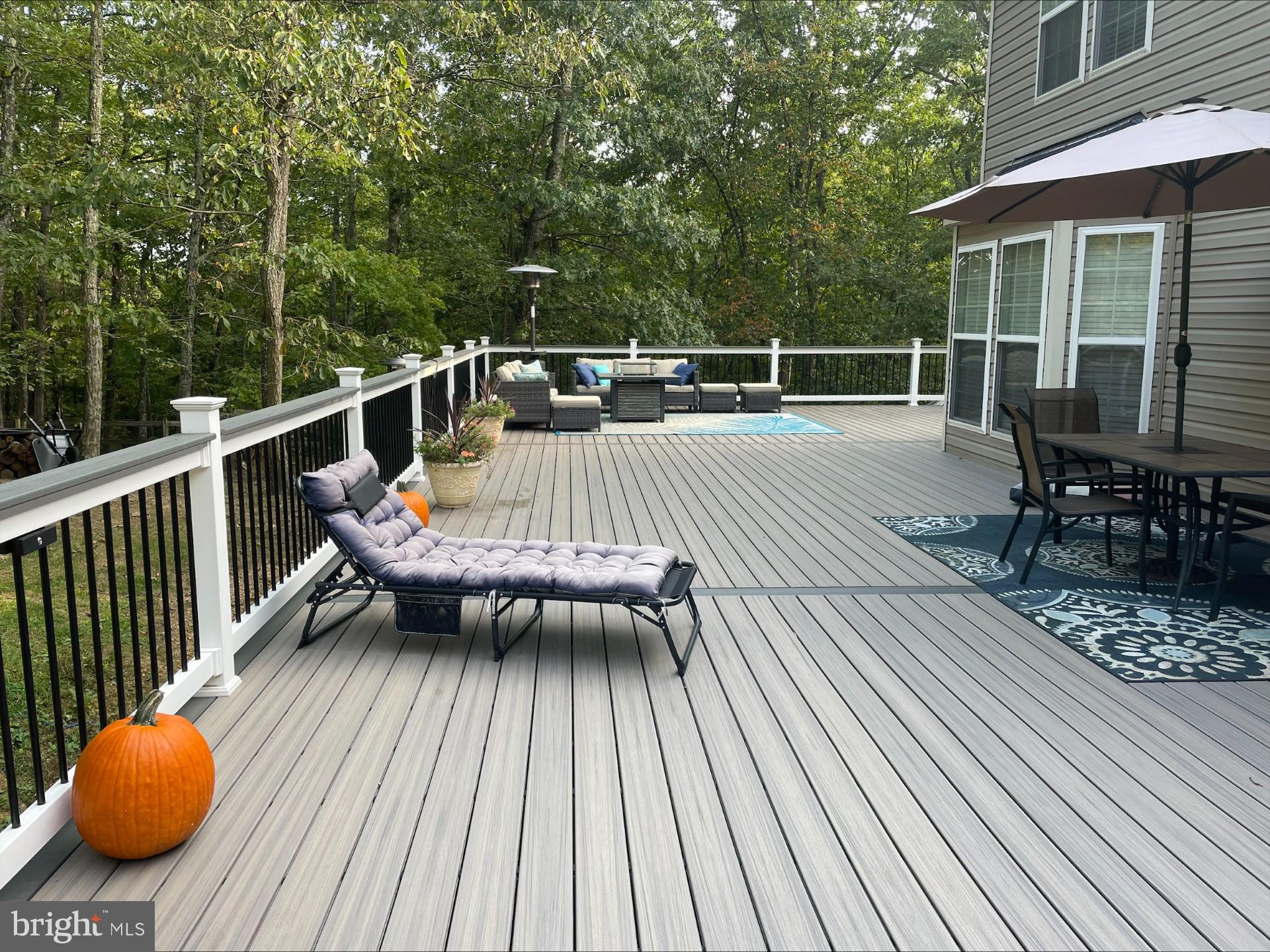 SHERWOOD FOREST - Residential