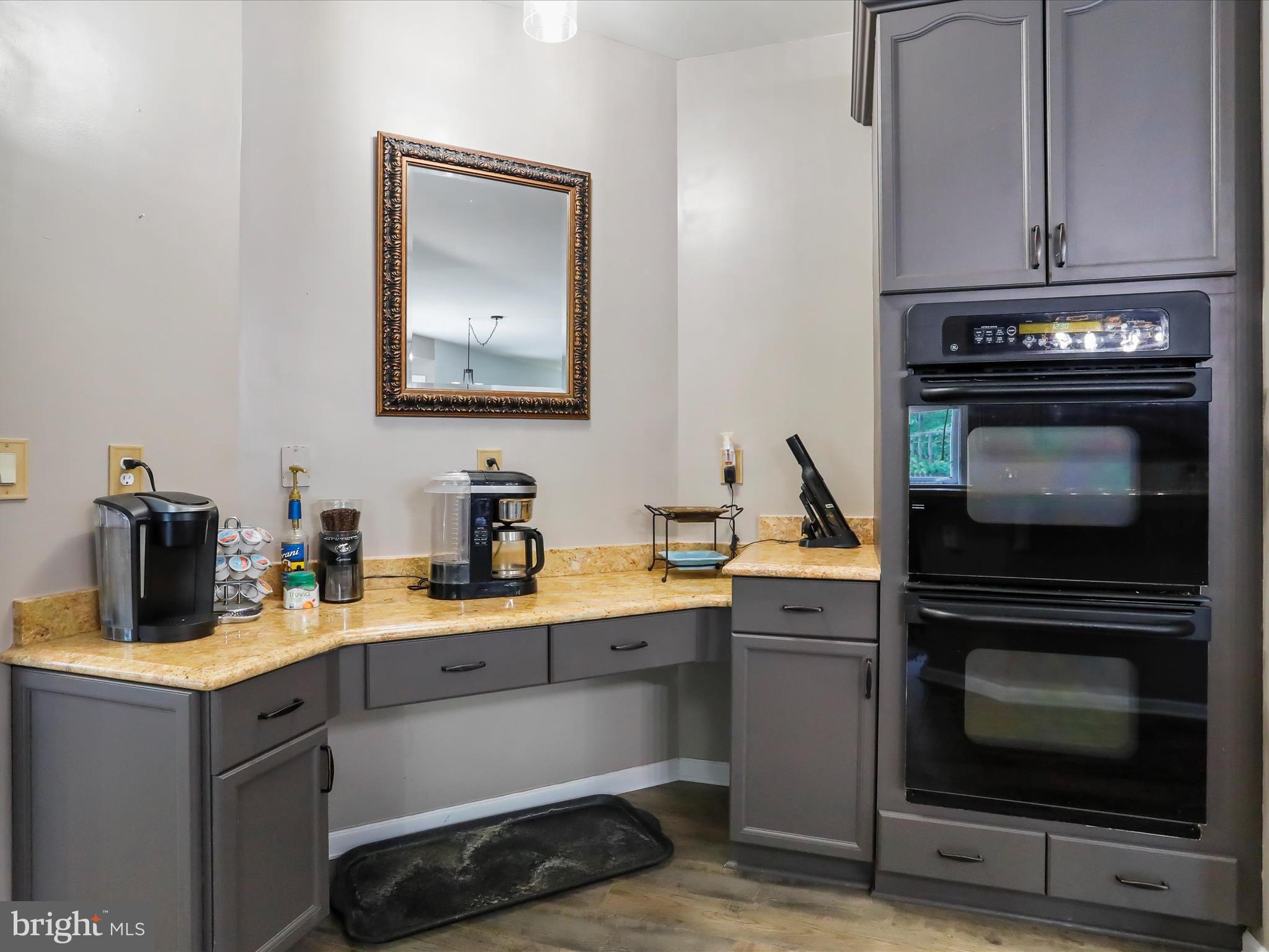 SHERWOOD FOREST - Residential