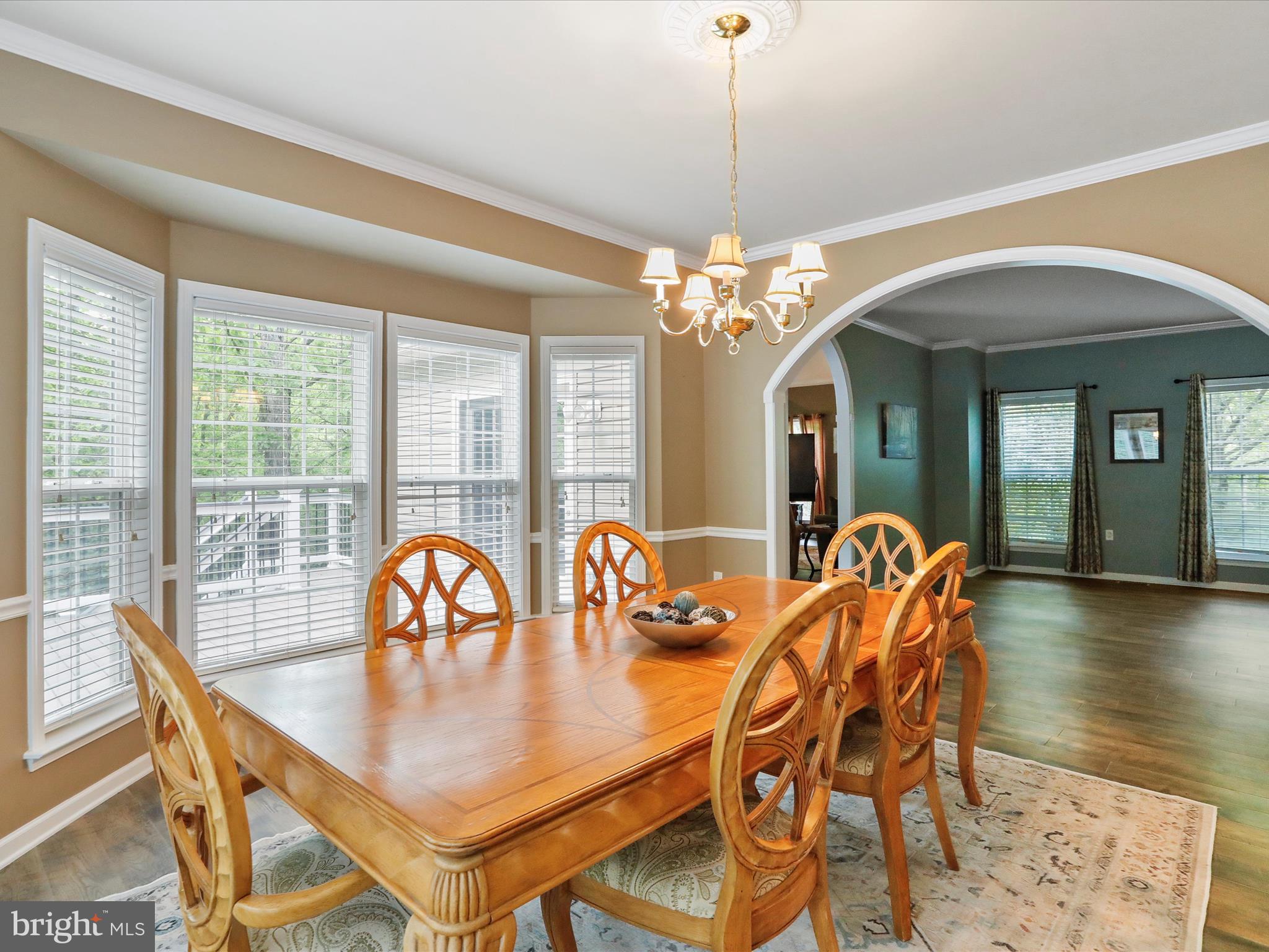 SHERWOOD FOREST - Residential