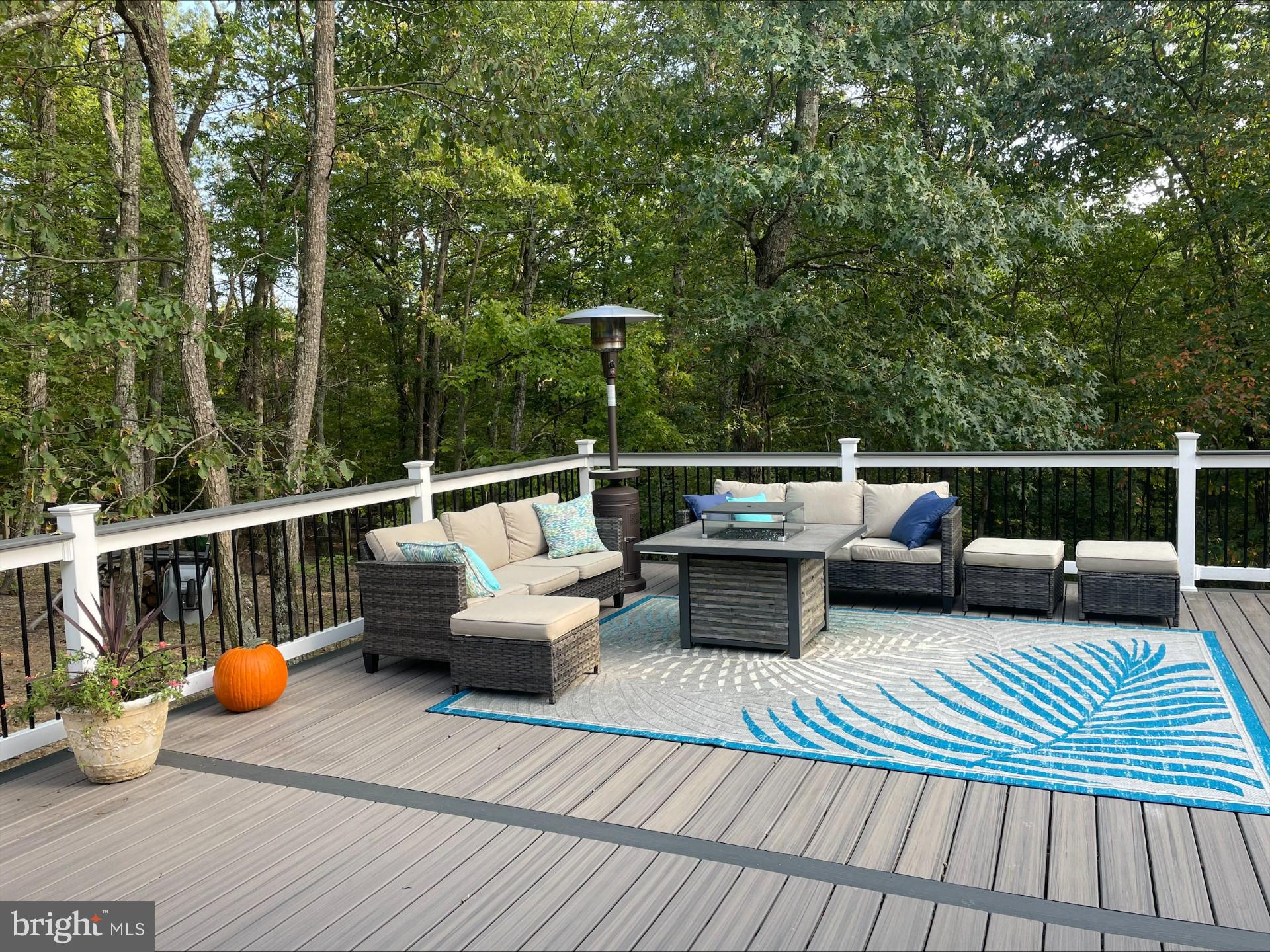 SHERWOOD FOREST - Residential