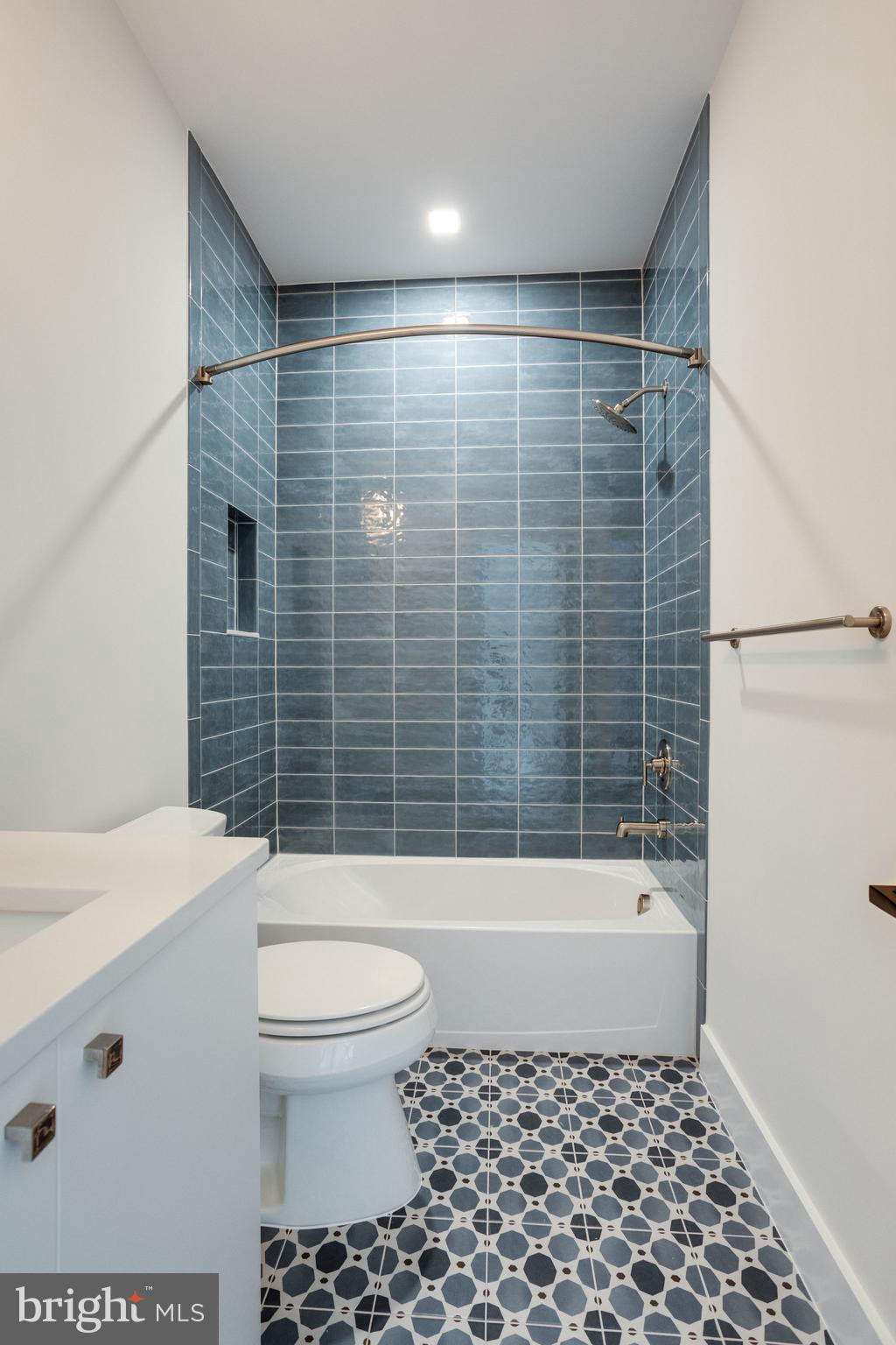 CHEVY CHASE MANOR - Residential