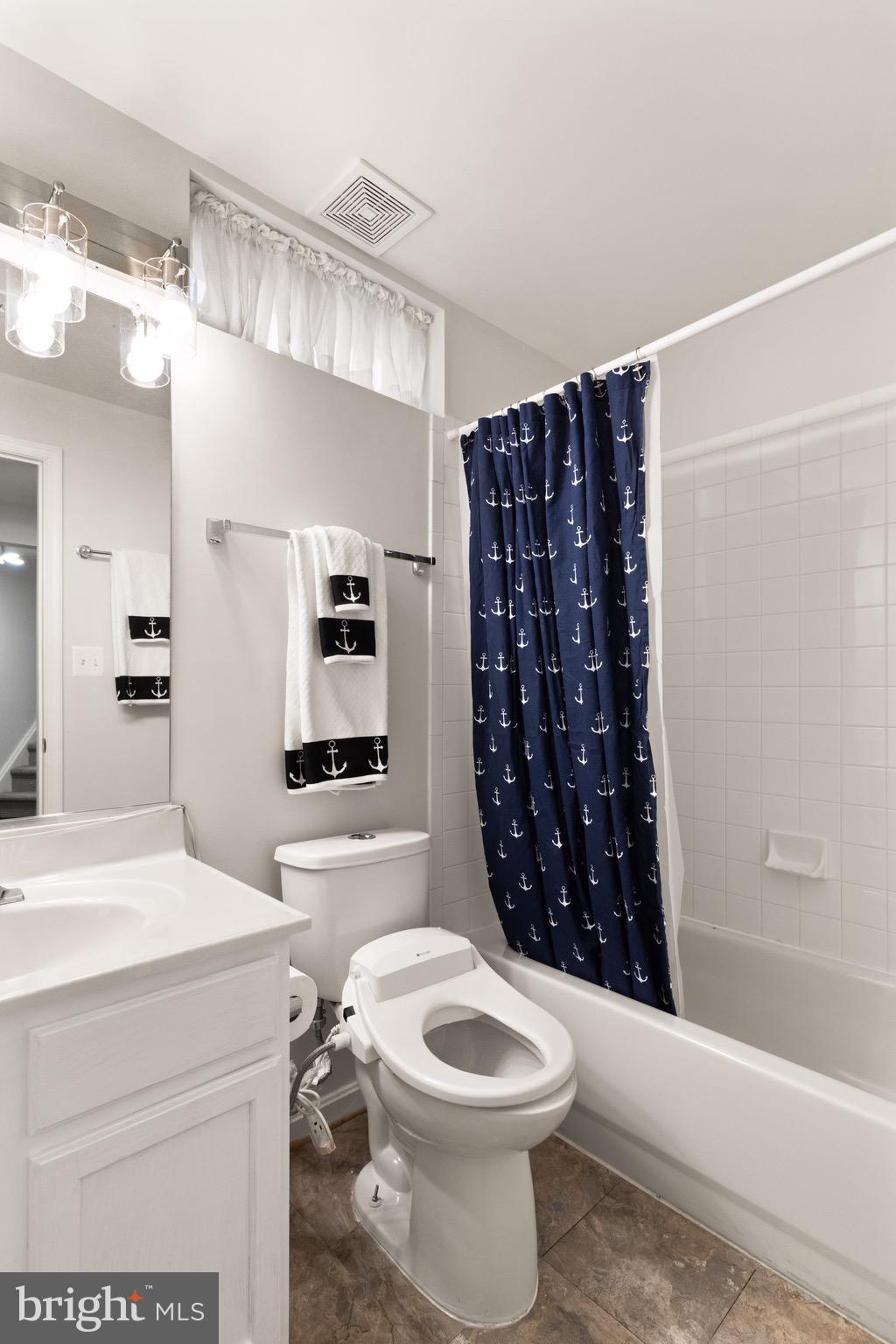 SALEM FIELDS - Residential